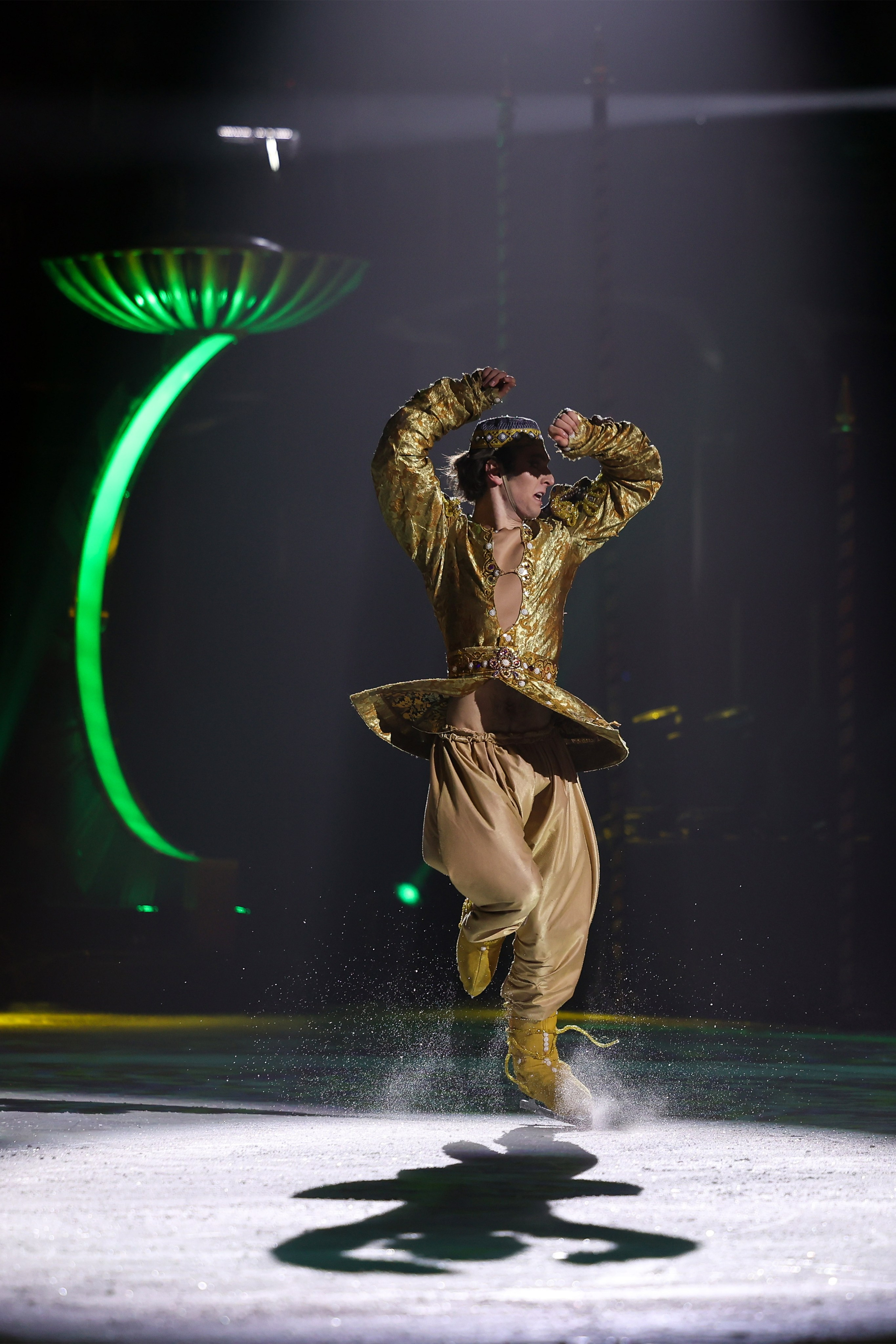 «История любви Шахеризады» шоу на льду 03.01.2024. Спортивный и репортажный фотограф Антон Тереханов