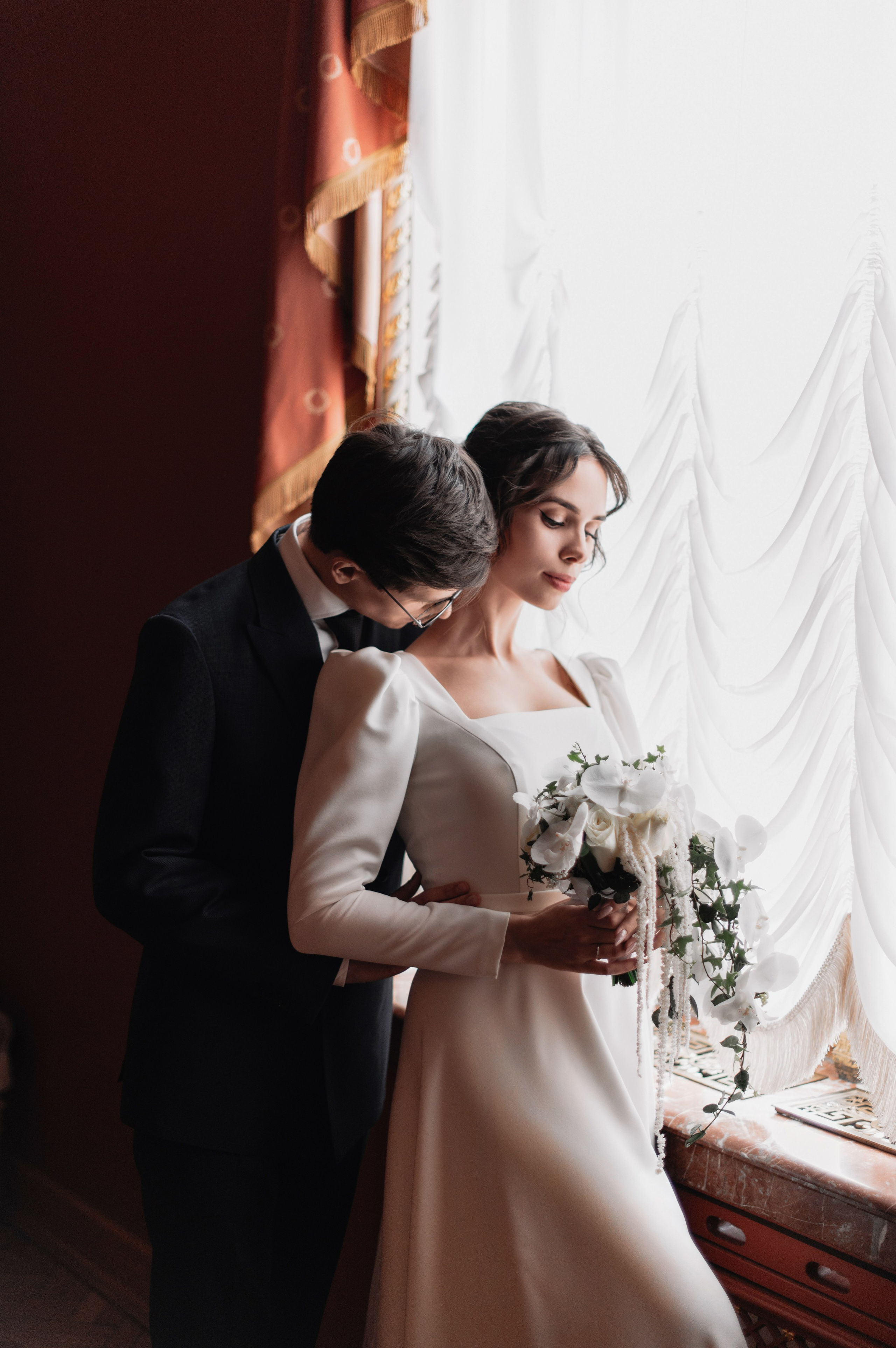 Свадебная фотосессия Артема и Саши в Санкт-Петербурге. Свадебный и индивидуальный фотограф Никита Роут | Москва