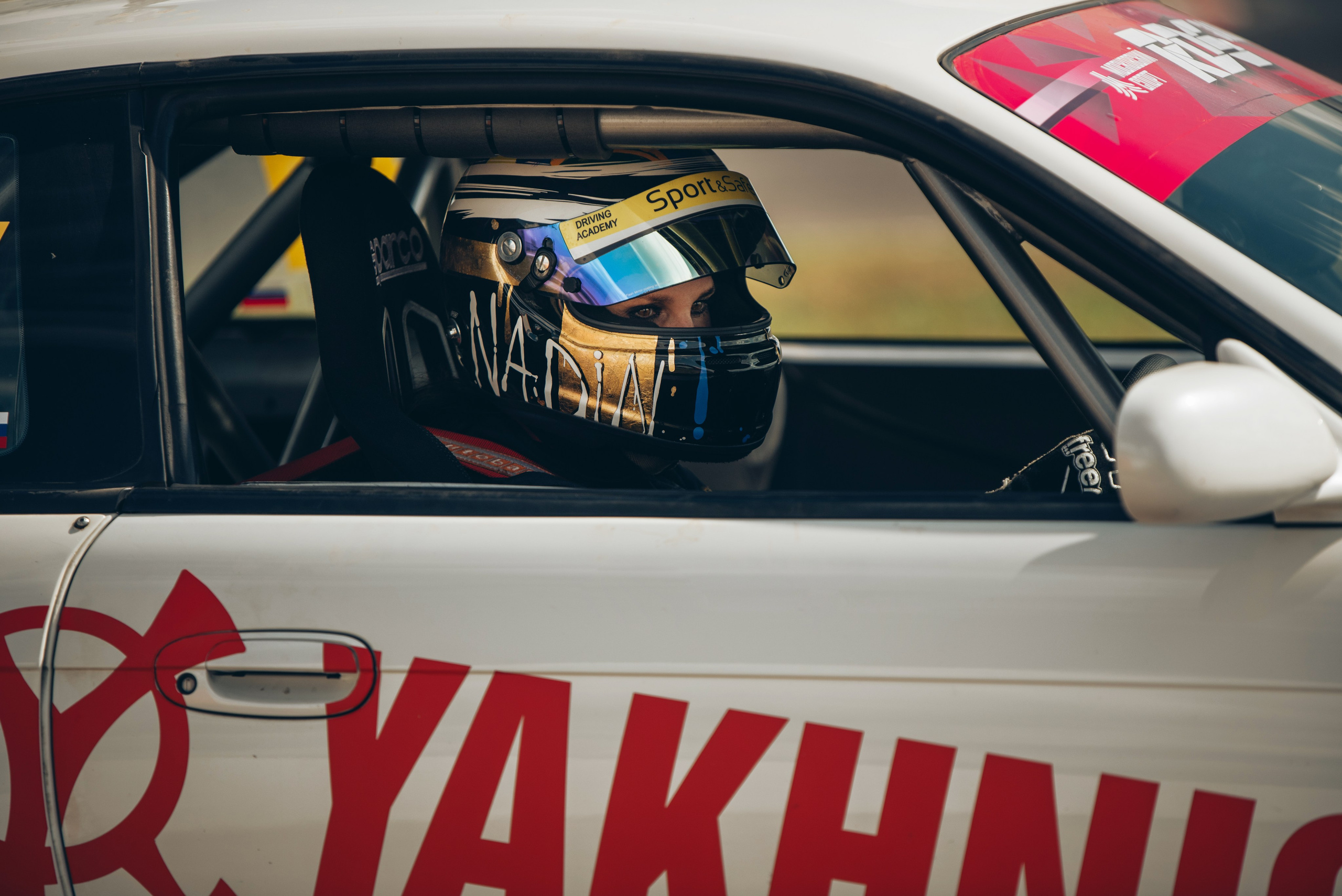 Rds запад ADM Raceway. DeLorein