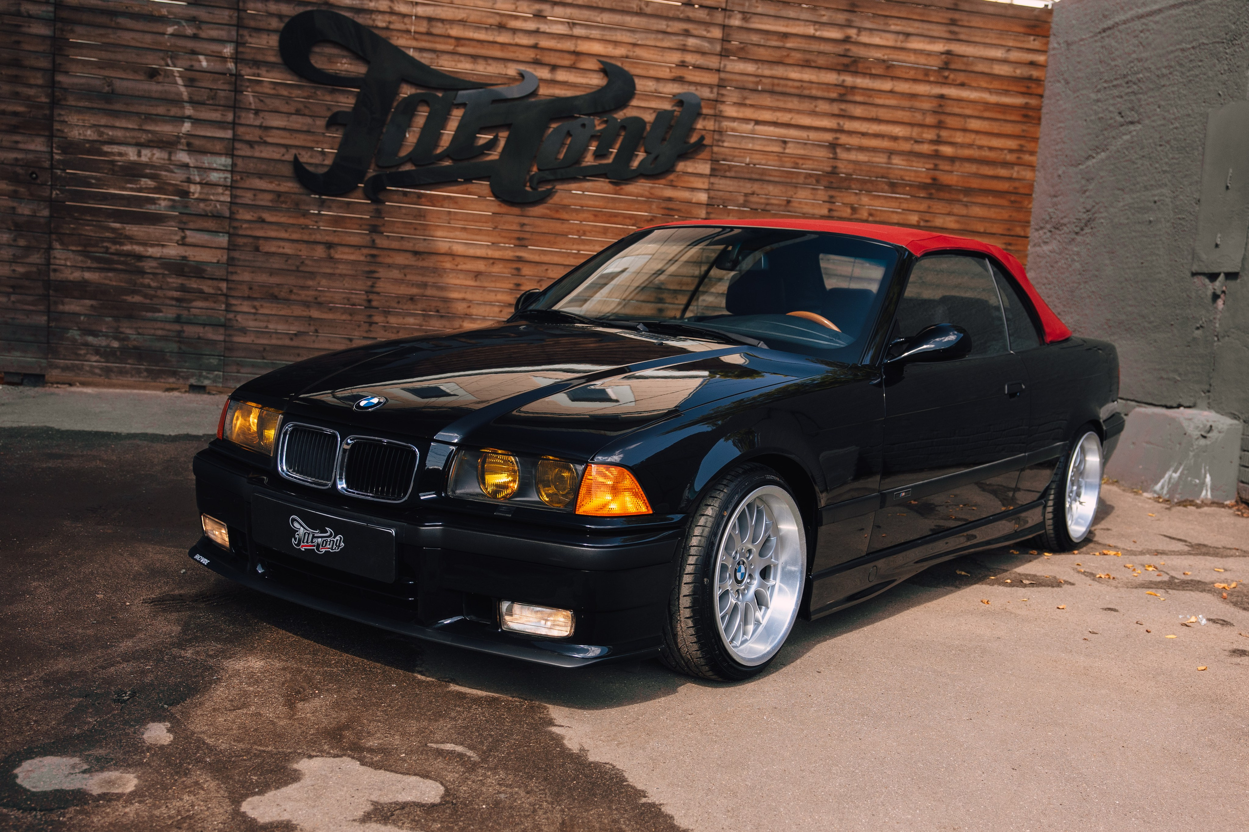 BMW E36 Cabrio. DeLorein