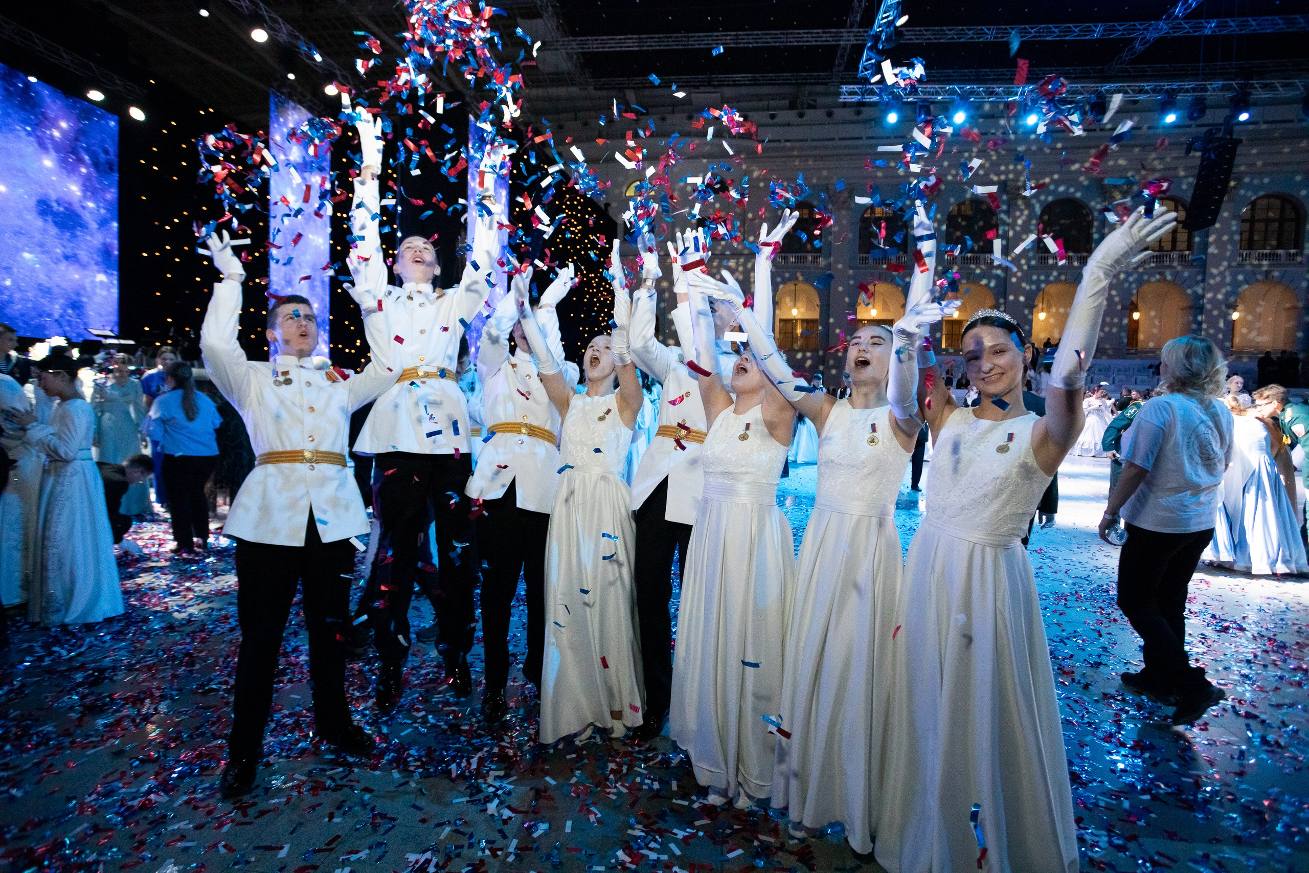 Кадетский бал. VICTOR SAPOZHNIKOV