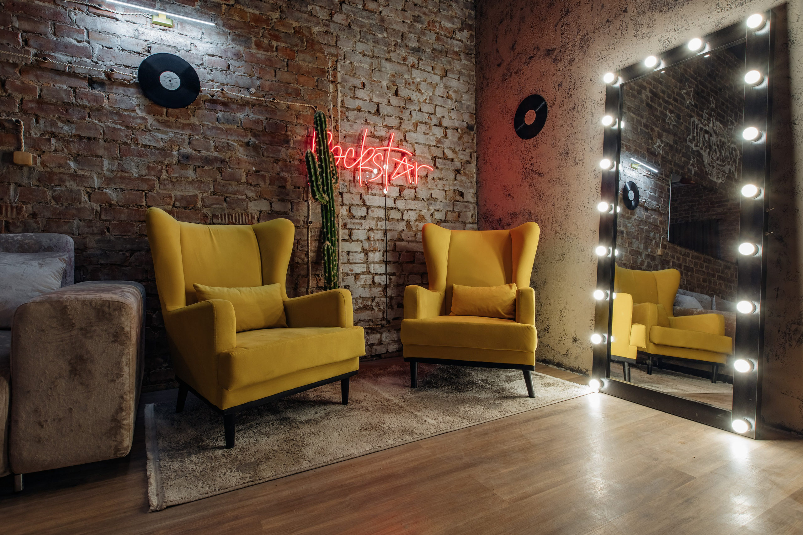 Рокстар (лето). Аренда лофта в СПб для мероприятий