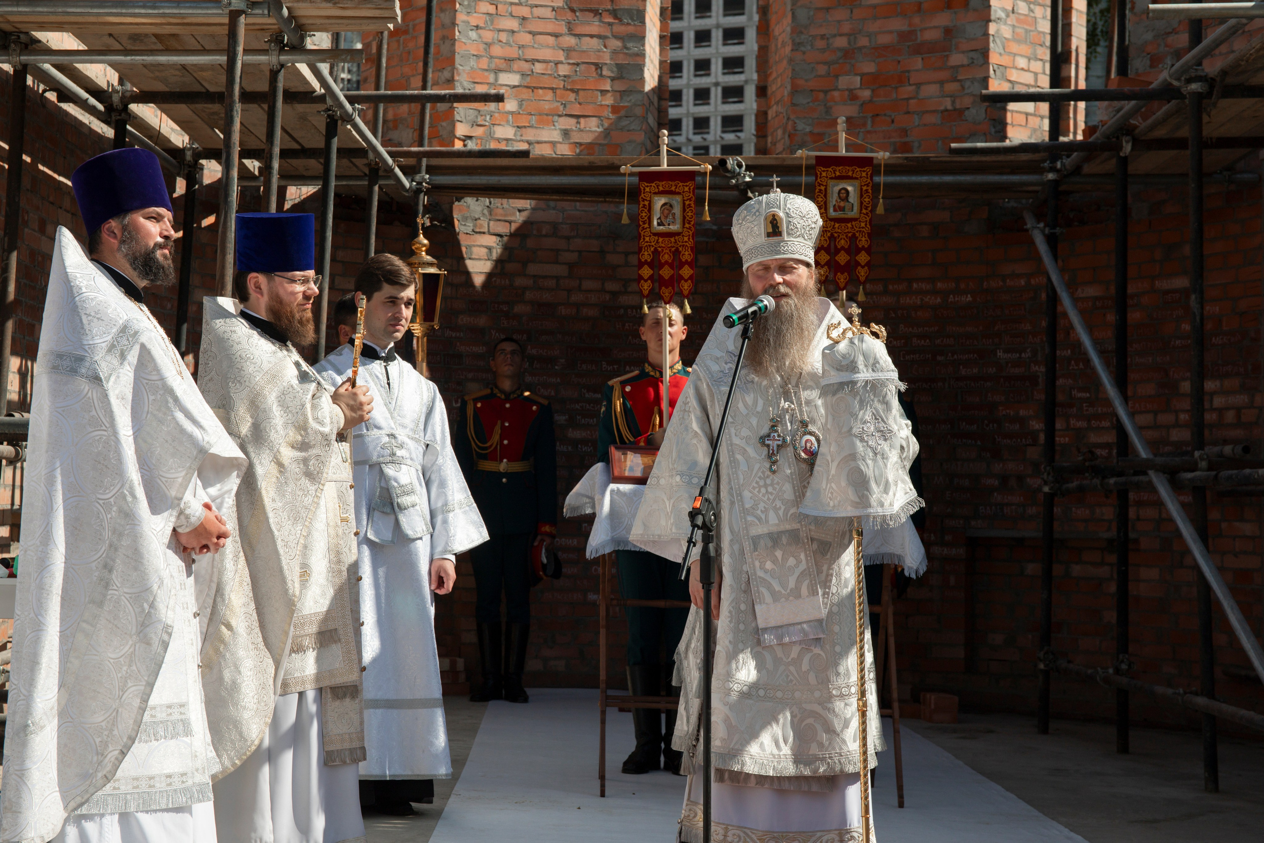 Епископ Силуан Павло-Посадский служба в храме св.Николая 25.08.2024. Арт- фотограф Москва