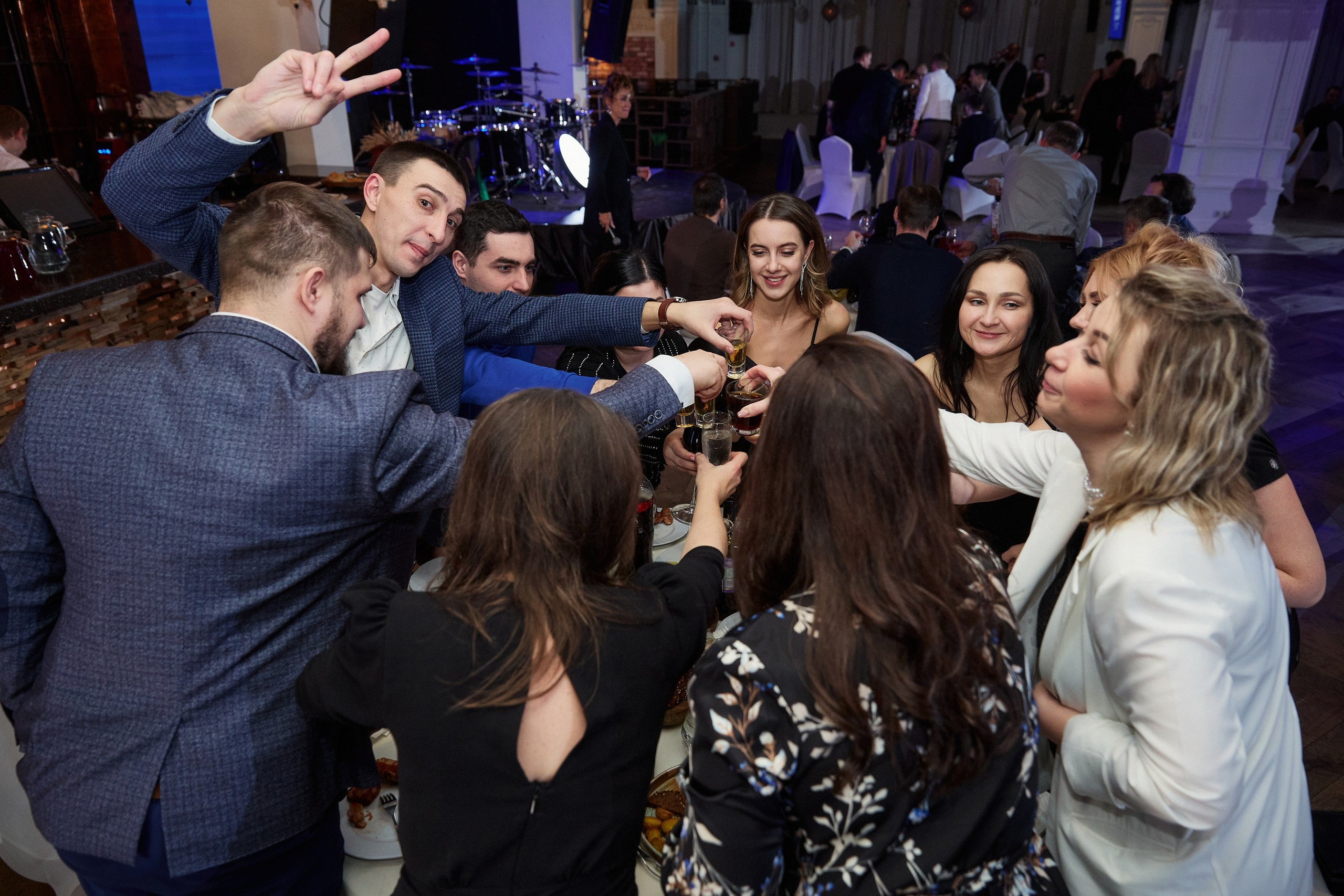 E8 / Новогодний корпоратив. Другой взгляд на фотографию