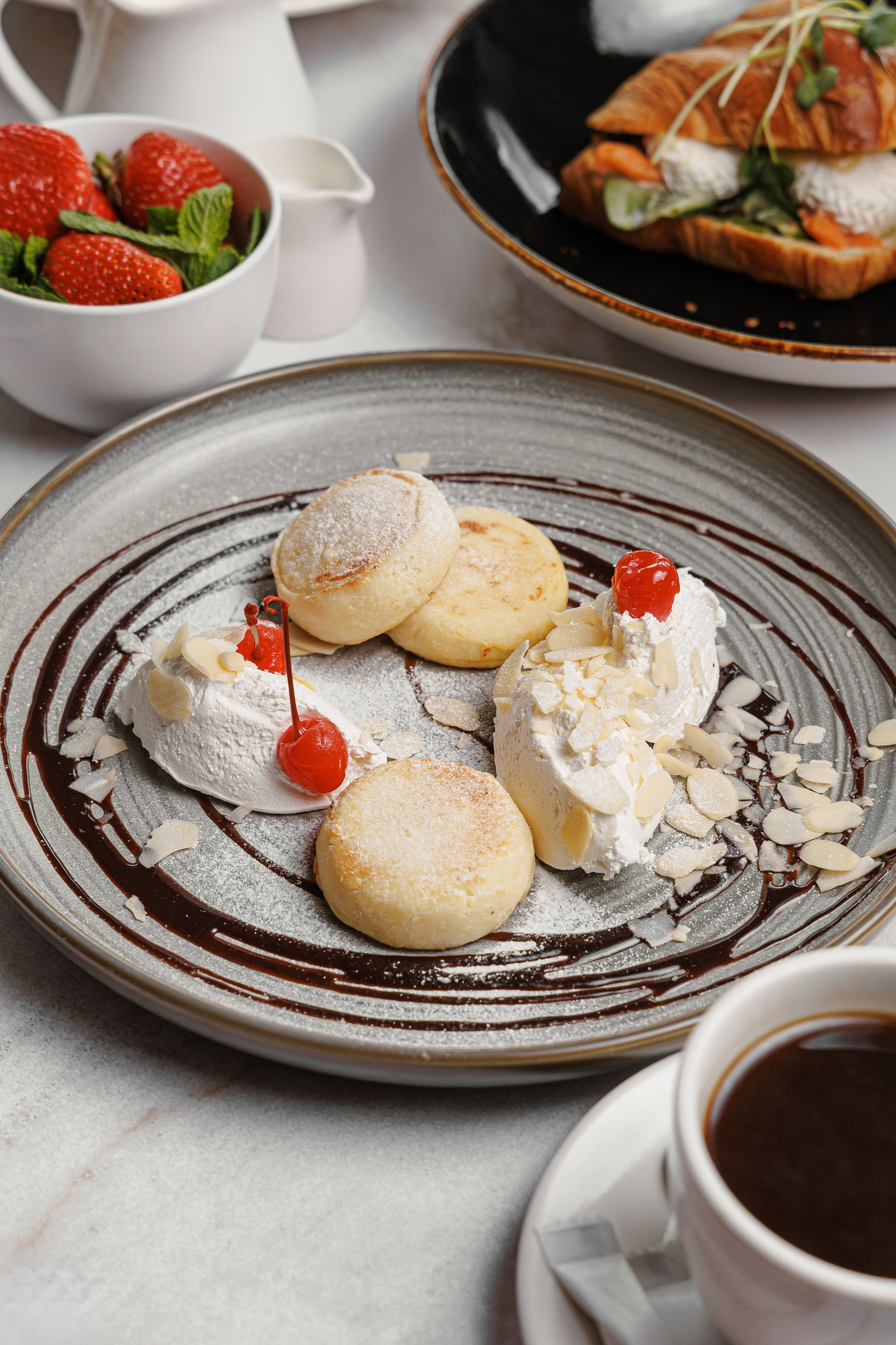 «FOUR». Фото и видео контент за одну съемку — Веретенников Егор