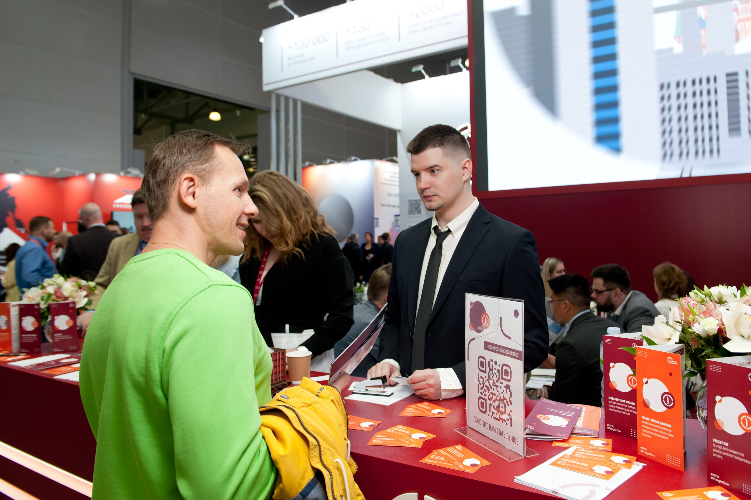 Работа выставочного стенда ПГК. Репортажный фотограф и видеограф Слава Думчев. Тимбилдинги, отчетники, корпоративы