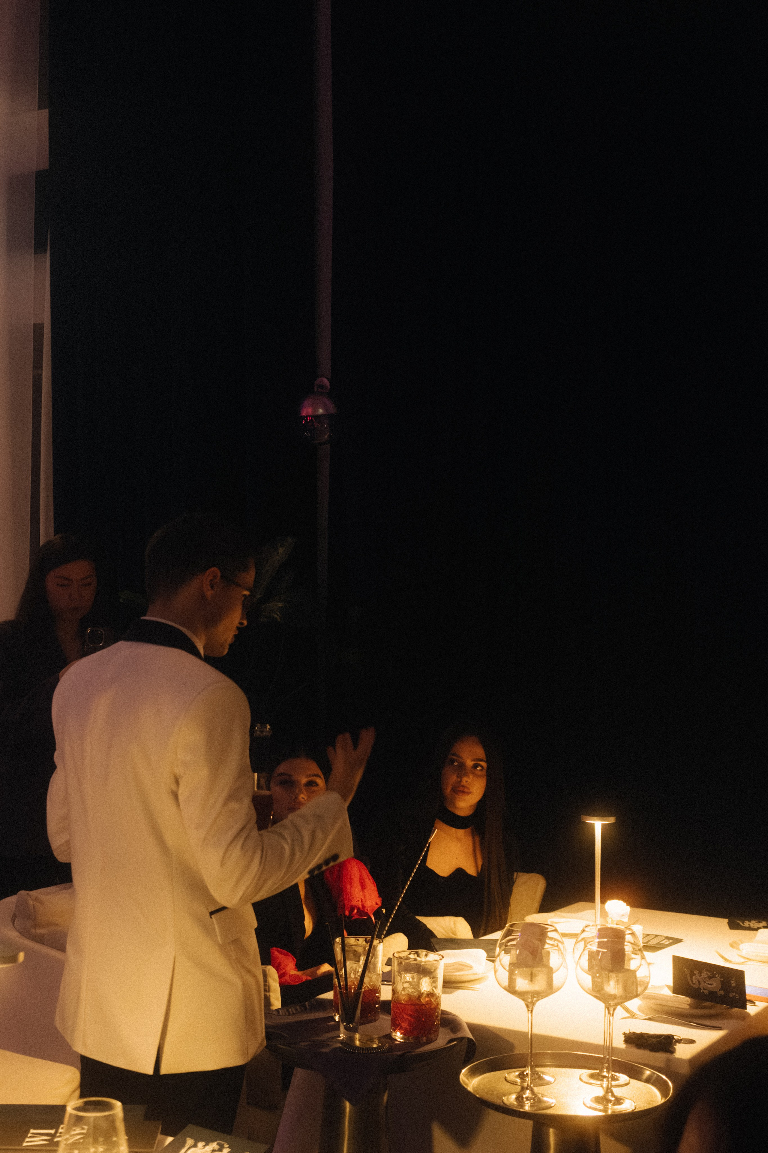 8 марта (воскресенье). BENUAR Restaurant