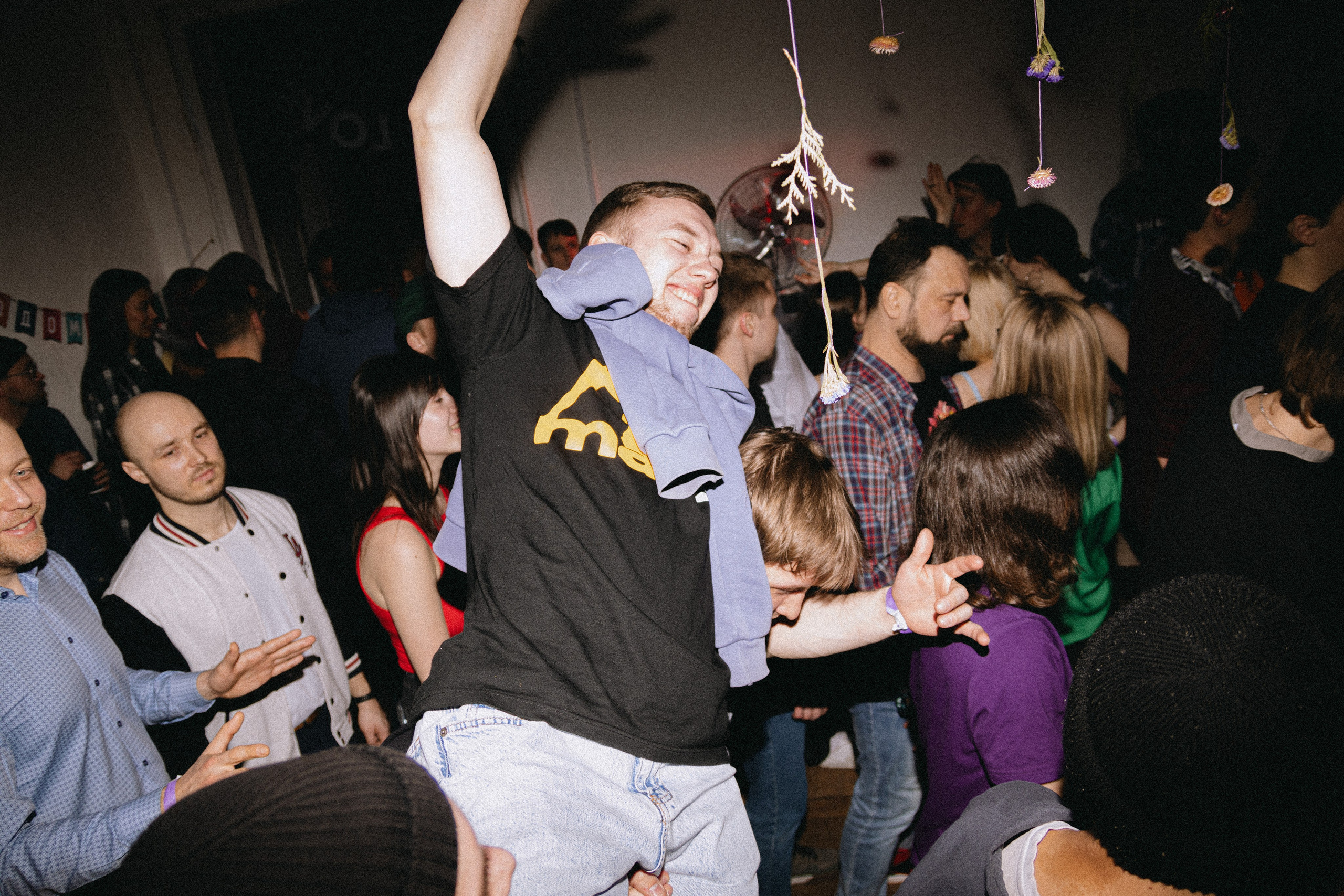 Тусовки. Фотограф Егор Огородов