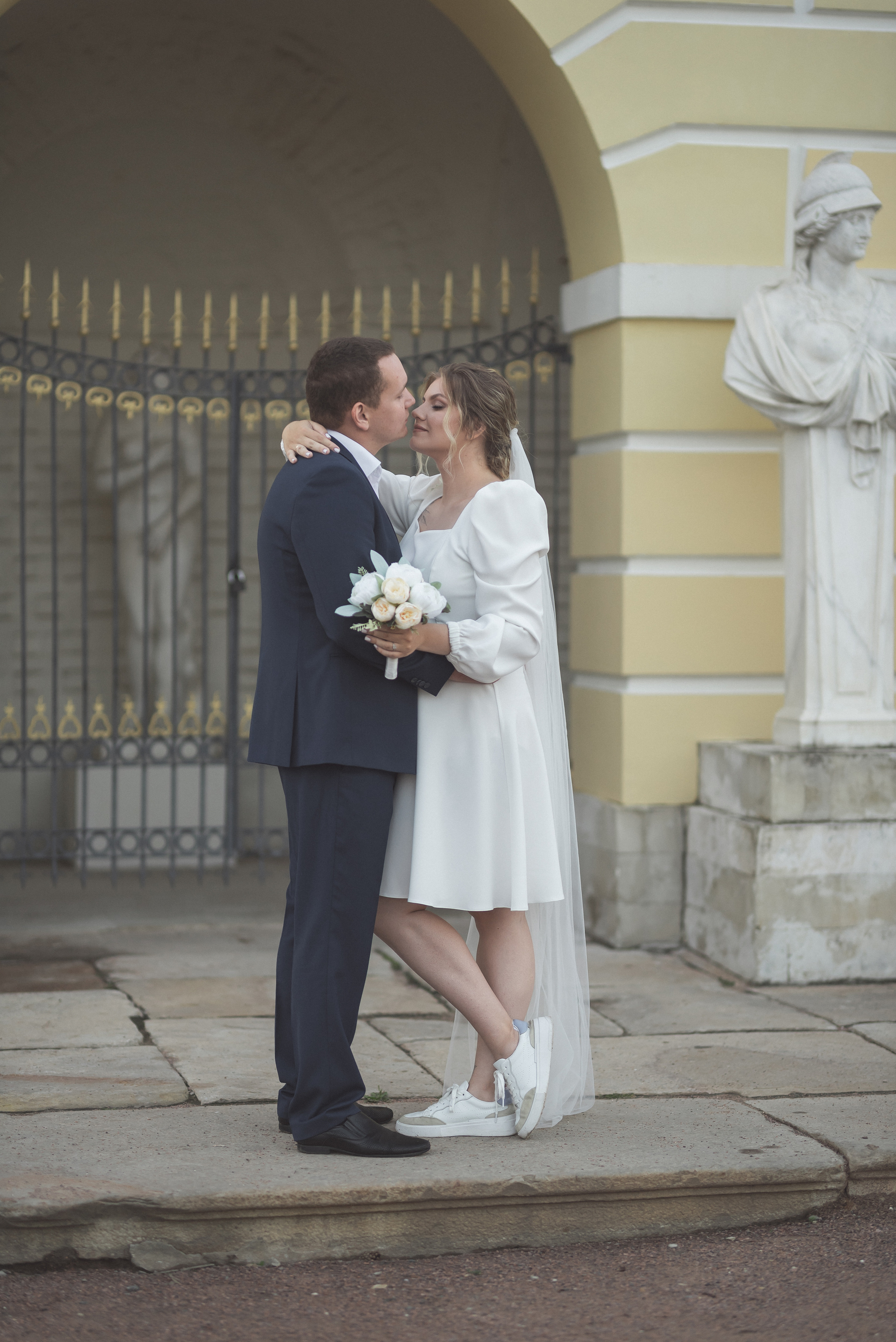 Свадебная фотосессия в усадьбе Архангельское. Портретный фотограф Москва Светлана Кашура