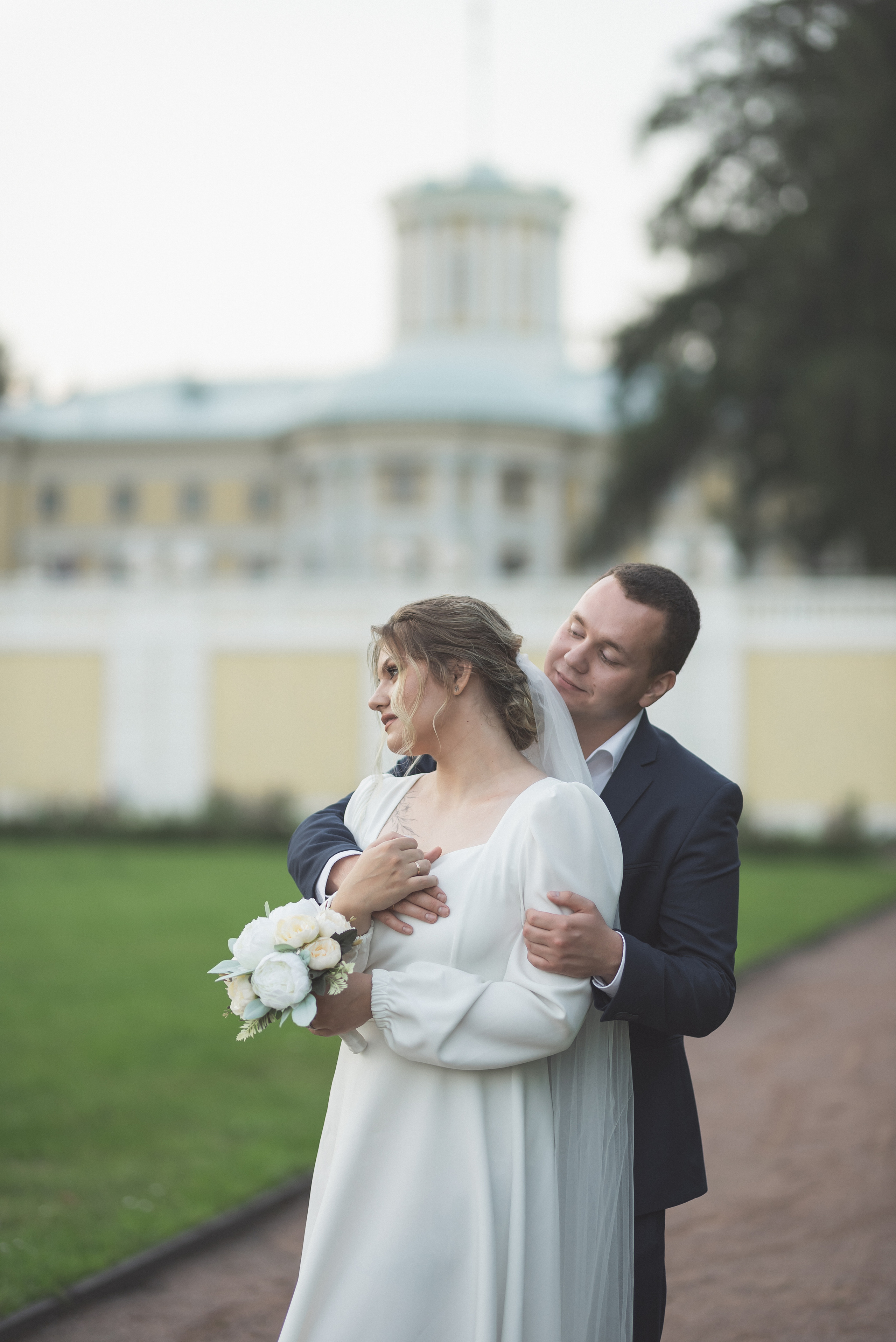 Свадебная фотосессия в усадьбе Архангельское. Портретный фотограф Москва Светлана Кашура