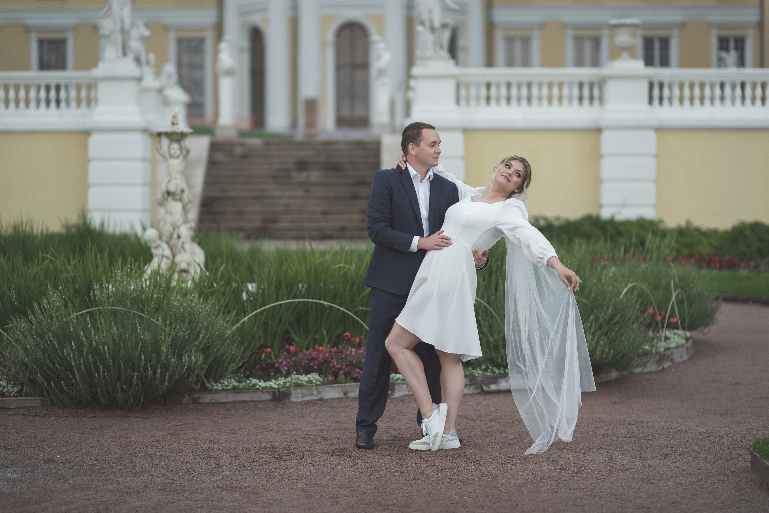 Свадебная фотосессия в усадьбе Архангельское. Портретный фотограф Москва Светлана Кашура