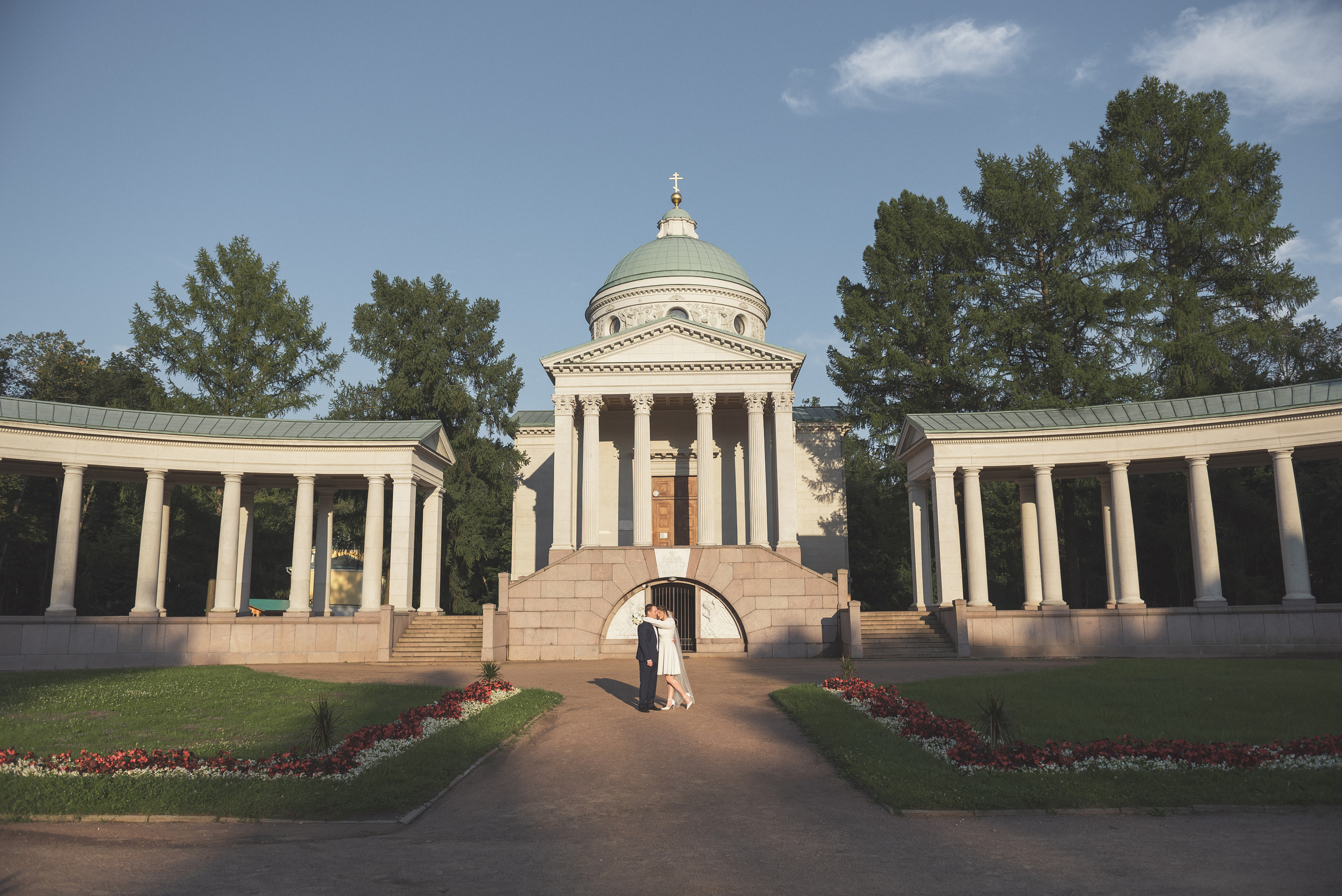 Свадебная фотосессия в усадьбе Архангельское. Портретный фотограф Москва Светлана Кашура