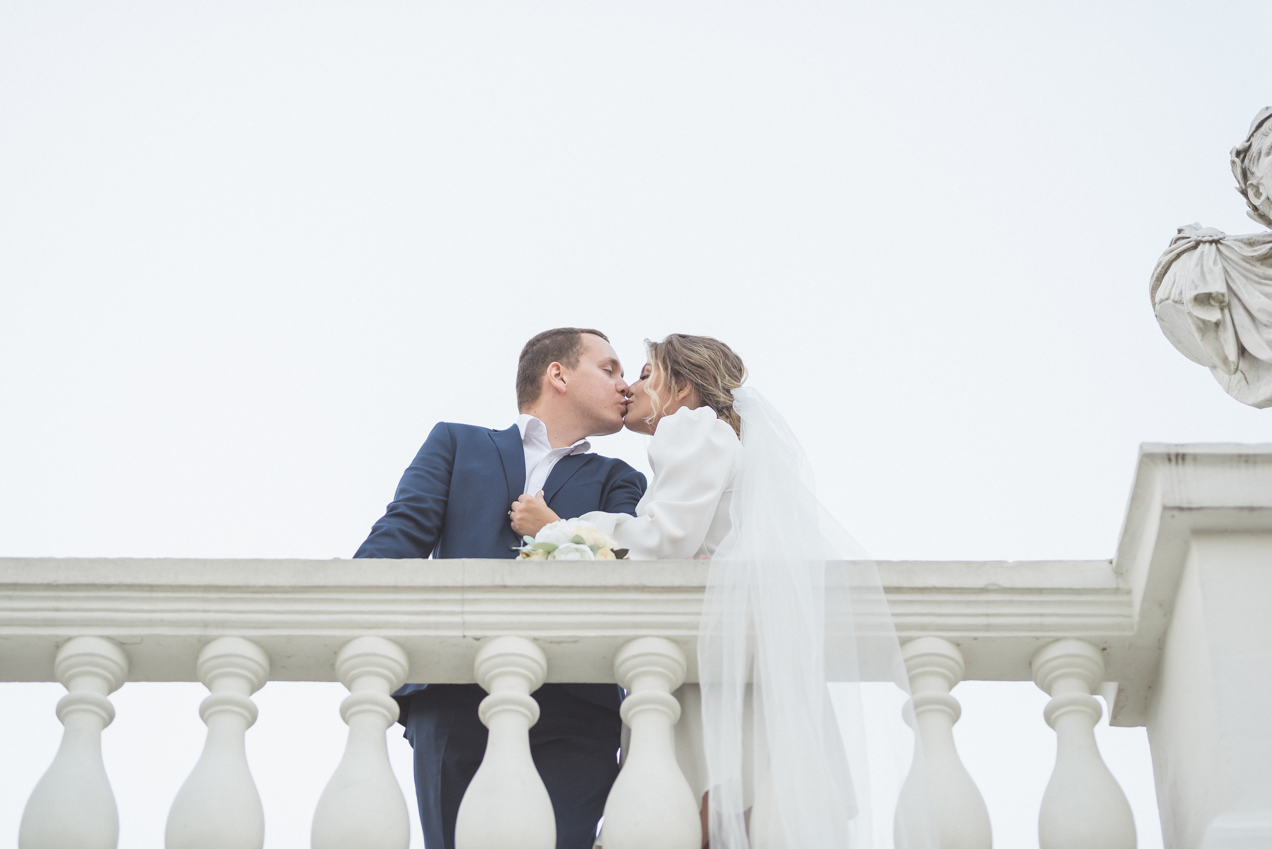 Свадебная фотосессия в усадьбе Архангельское. Портретный фотограф Москва Светлана Кашура