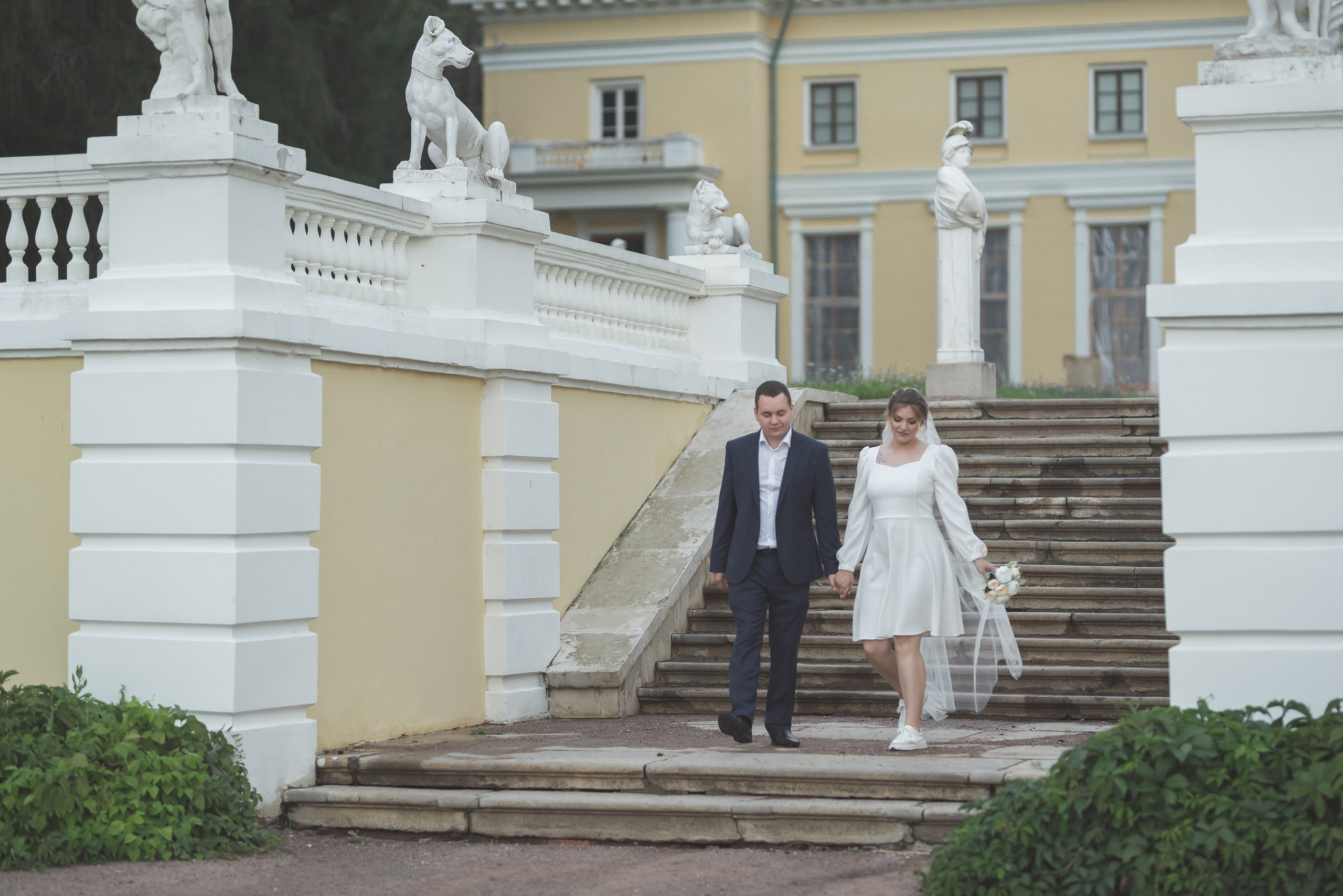 Свадебная фотосессия в усадьбе Архангельское. Портретный фотограф Москва Светлана Кашура