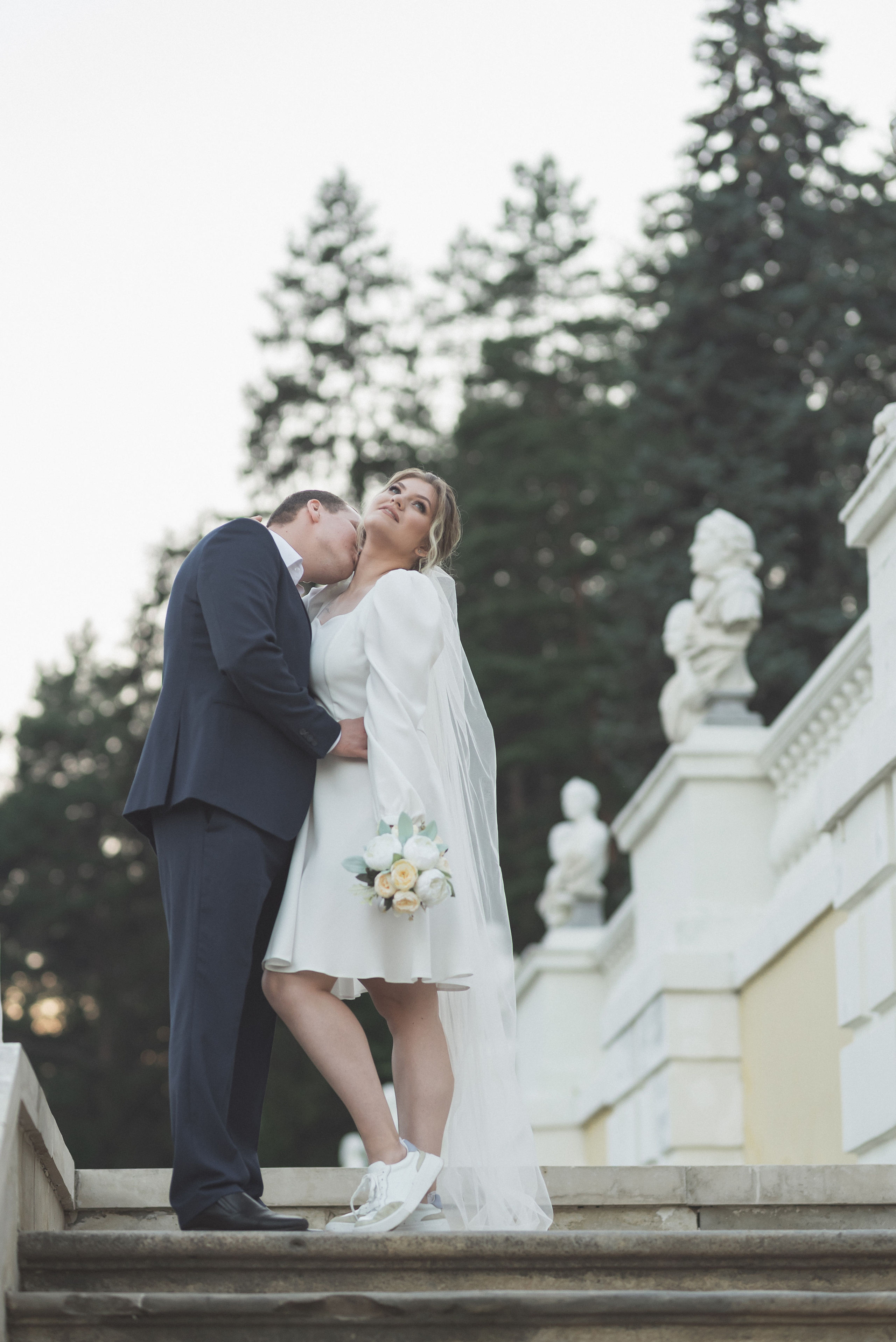 Свадебная фотосессия в усадьбе Архангельское. Портретный фотограф Москва Светлана Кашура