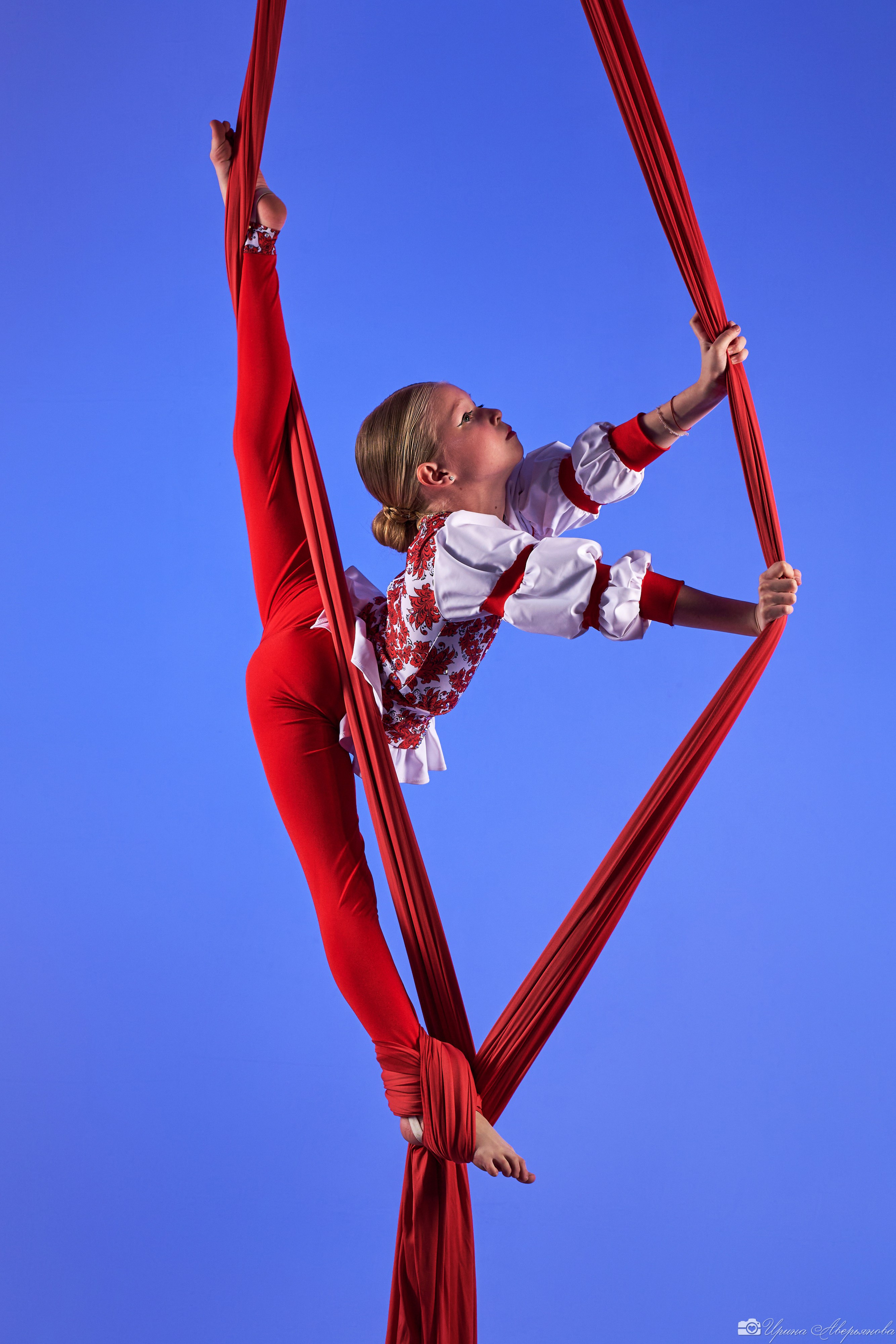 Воздушная гимнастика. Фотограф в Ульяновске Ирина Аверьянова