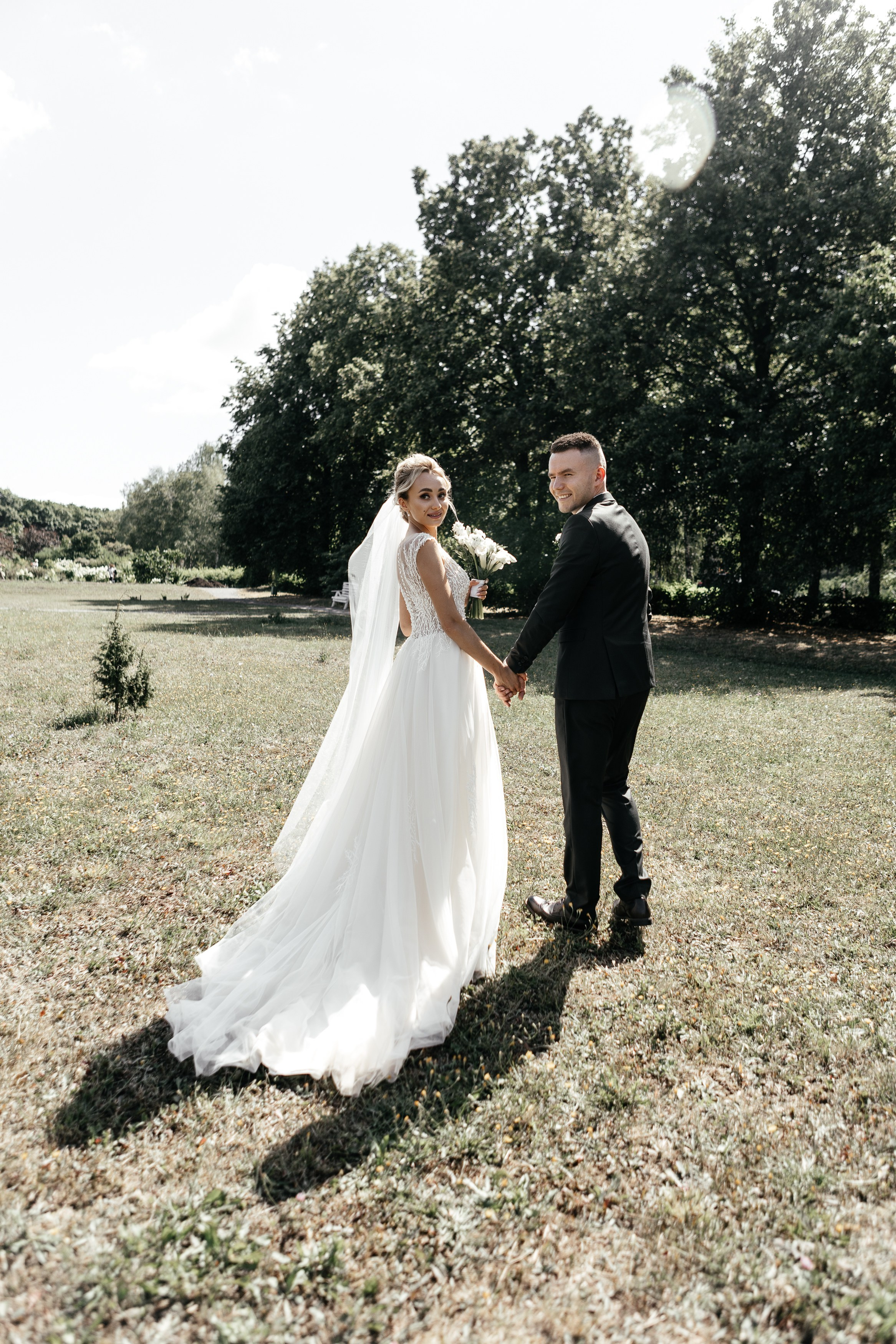 Свадебный фотограф Уфа — Руслан ГабдлисламовЖивые эмоции, красивые кадры, воспоминания на всю жизнь.Работаю по всей Республике Башкортоста. Свадебный фотограф Уфа Руслан Габдлисламов