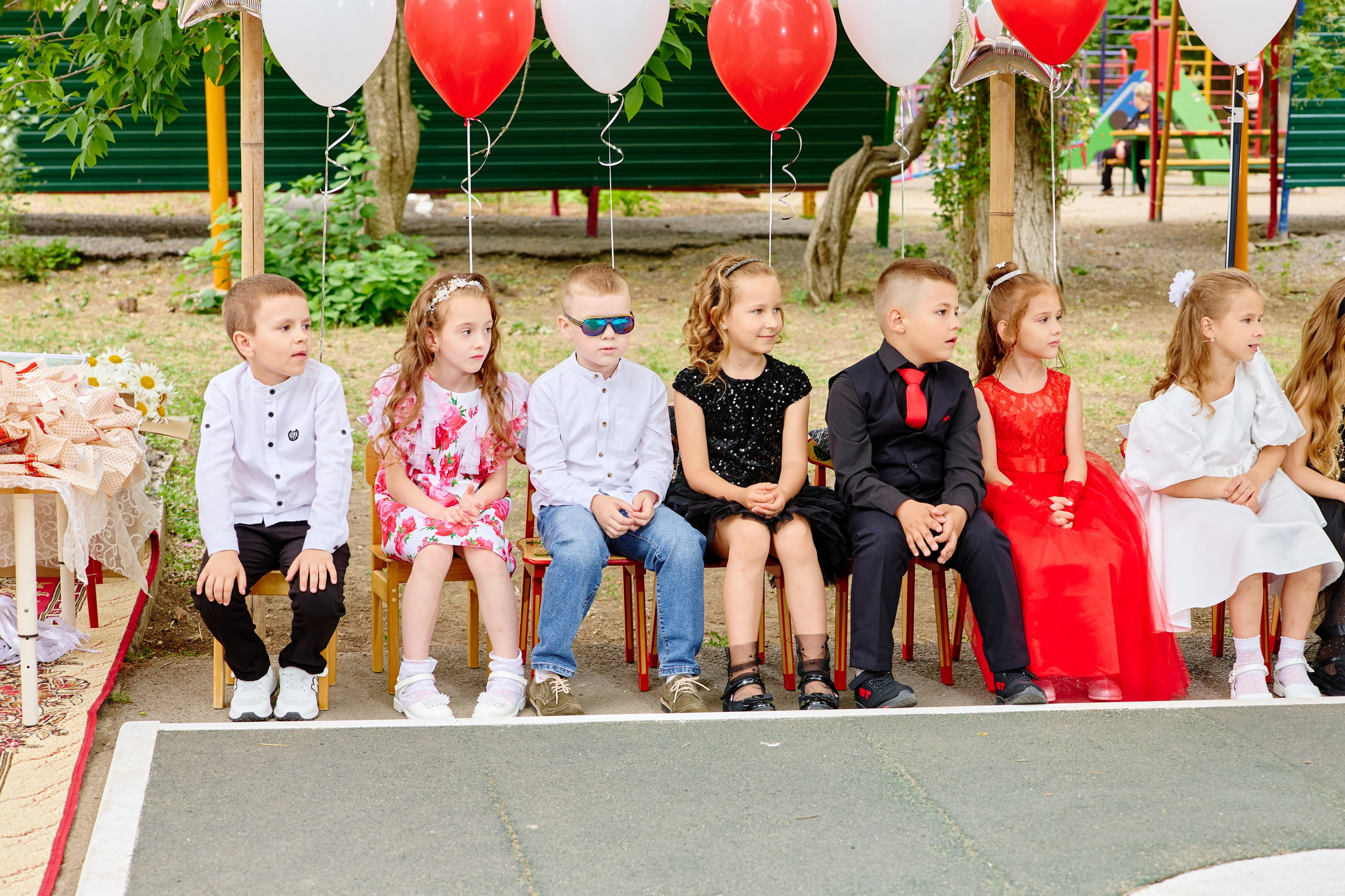 Выпускной 45 сад. Фотограф Выпускные альбомы Таганрог Сергей Коробченко