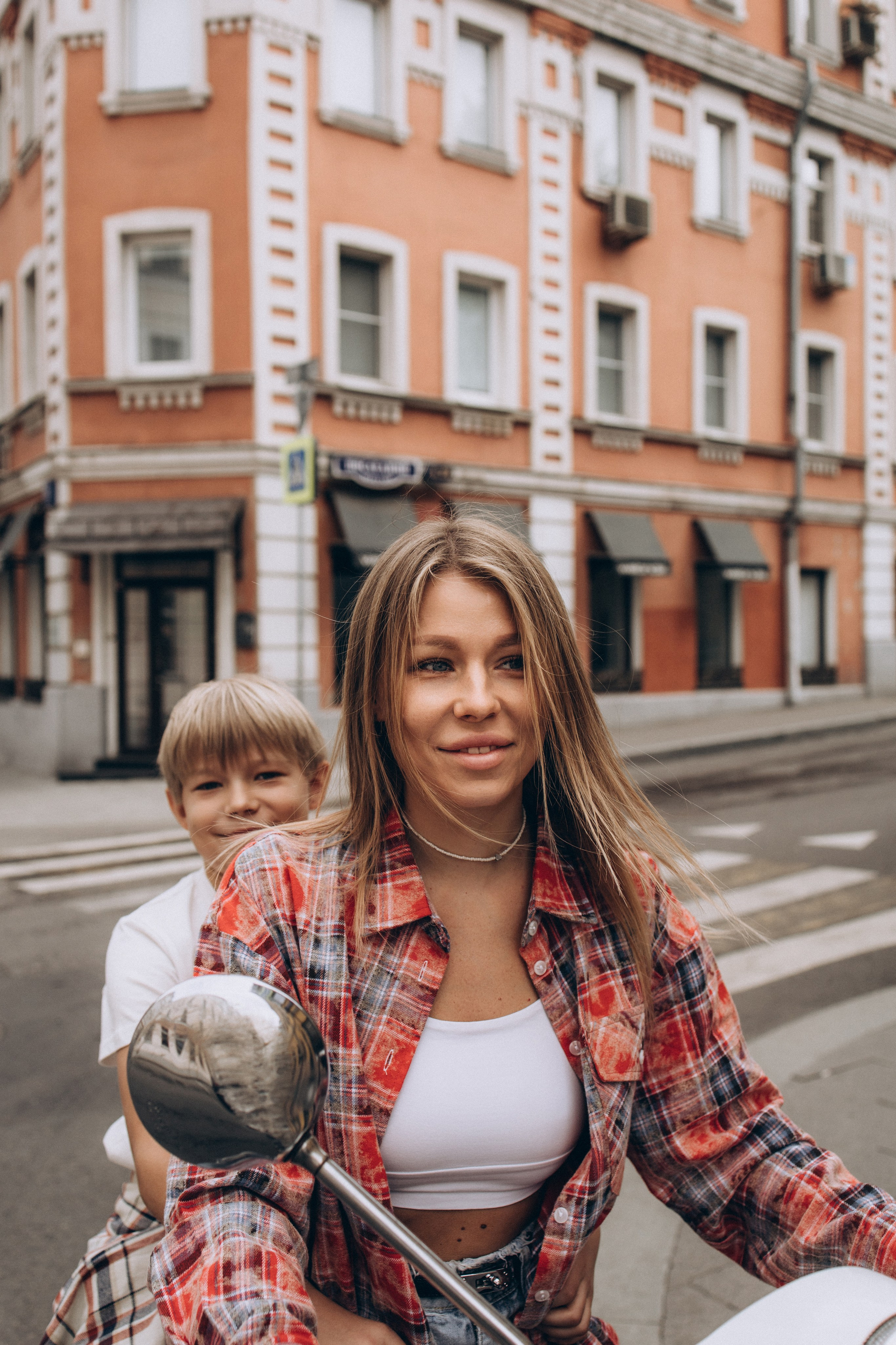 Фотосессия с мопедом в городе М. Семейный фотограф в Москве, Щелково, Фрязино _ Виктория Степанова