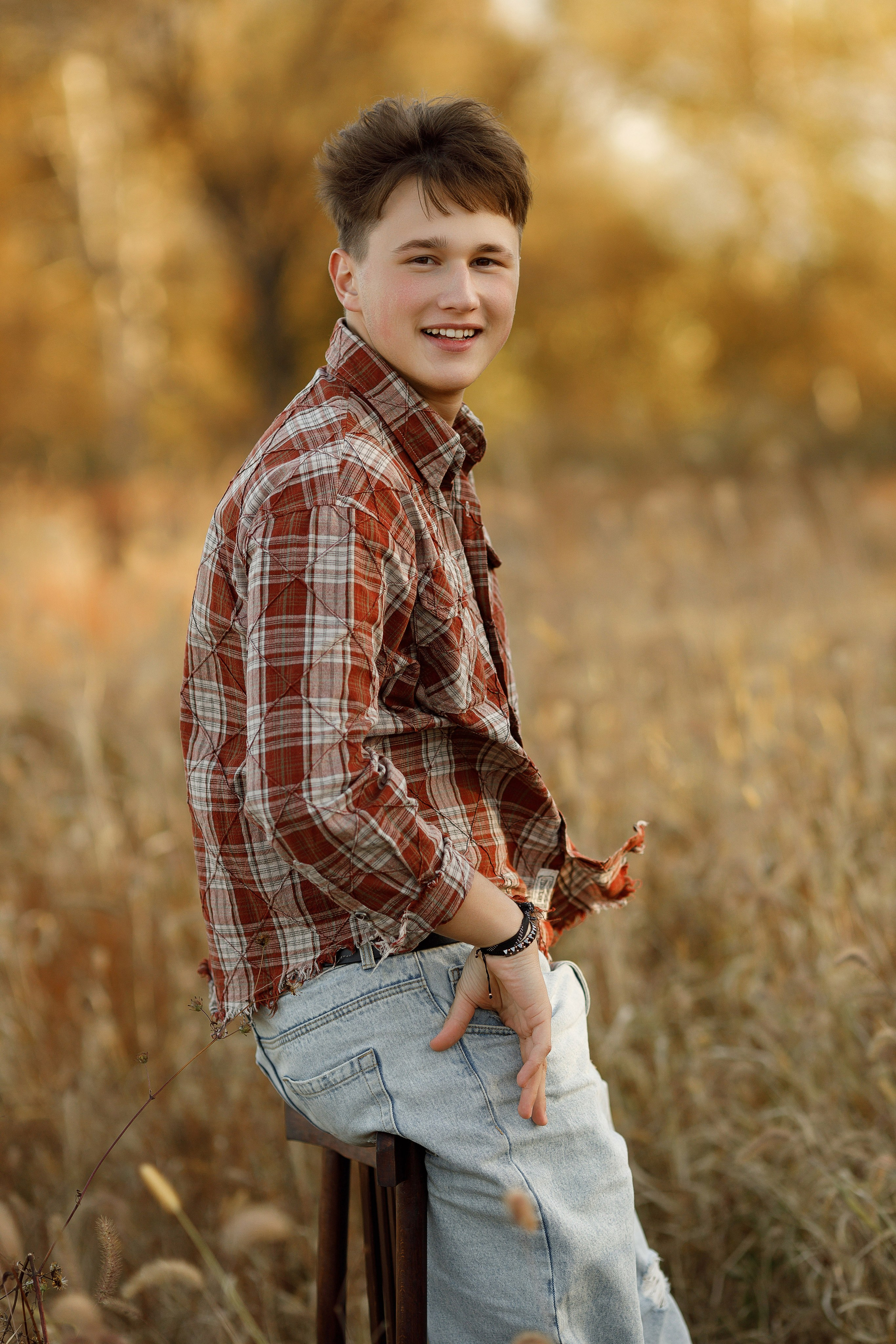 Осень 11 класс (съемка в поле). Photoalbum-vl.ru