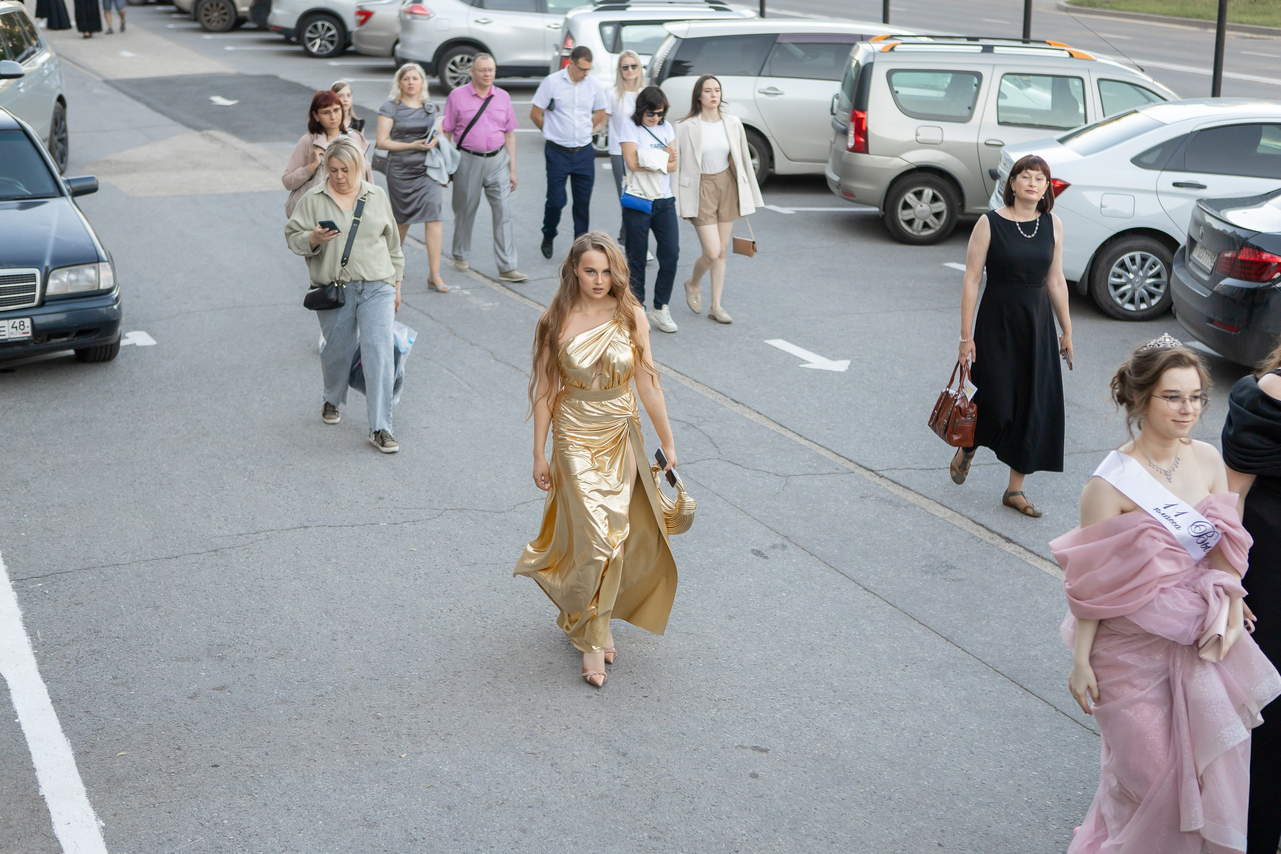 Выпускной Гимназия 12 2024 г. Свадебный и портретный Фотограф в Липецке Дмитрий Котюков