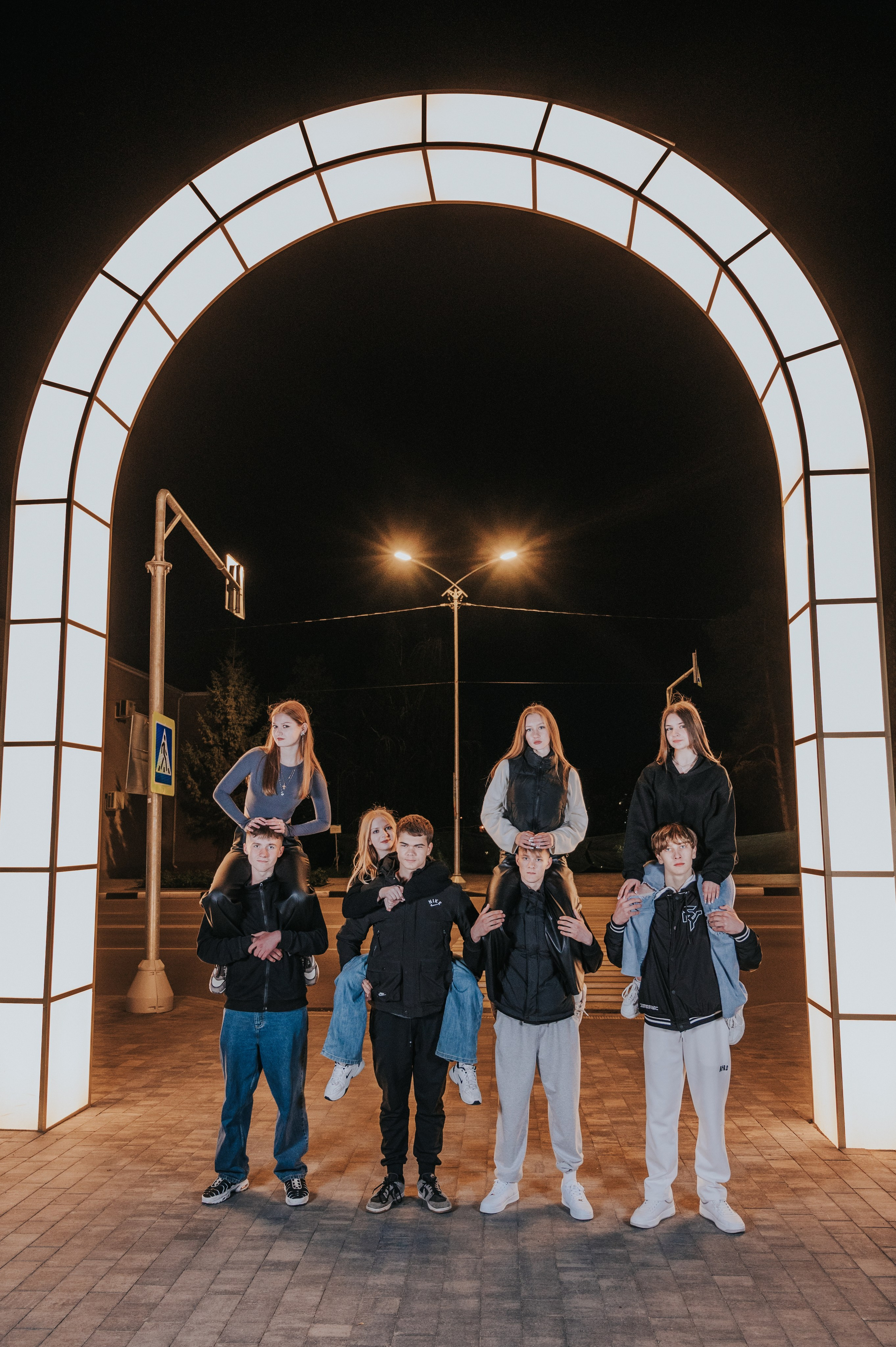 Ночная. Выпускные альбомы и Школьный фотограф в Алексеевке, Бирюче, Красном