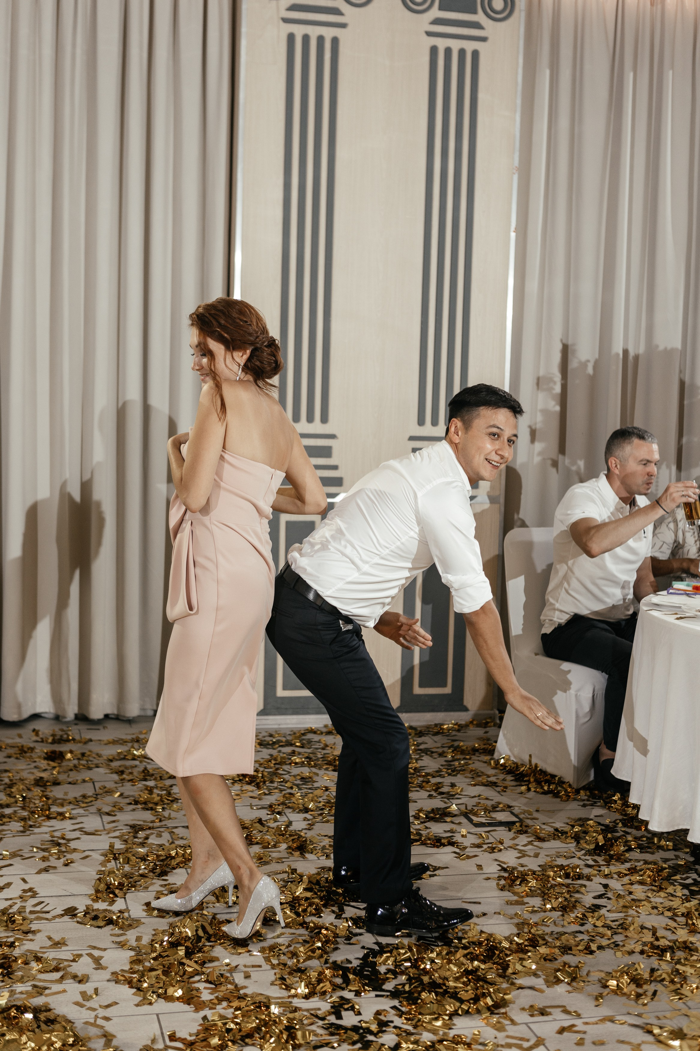 Свадебный фотограф Уфа — Руслан ГабдлисламовЖивые эмоции, красивые кадры, воспоминания на всю жизнь.Работаю по всей Республике Башкортоста. Свадебный фотограф Уфа Руслан Габдлисламов