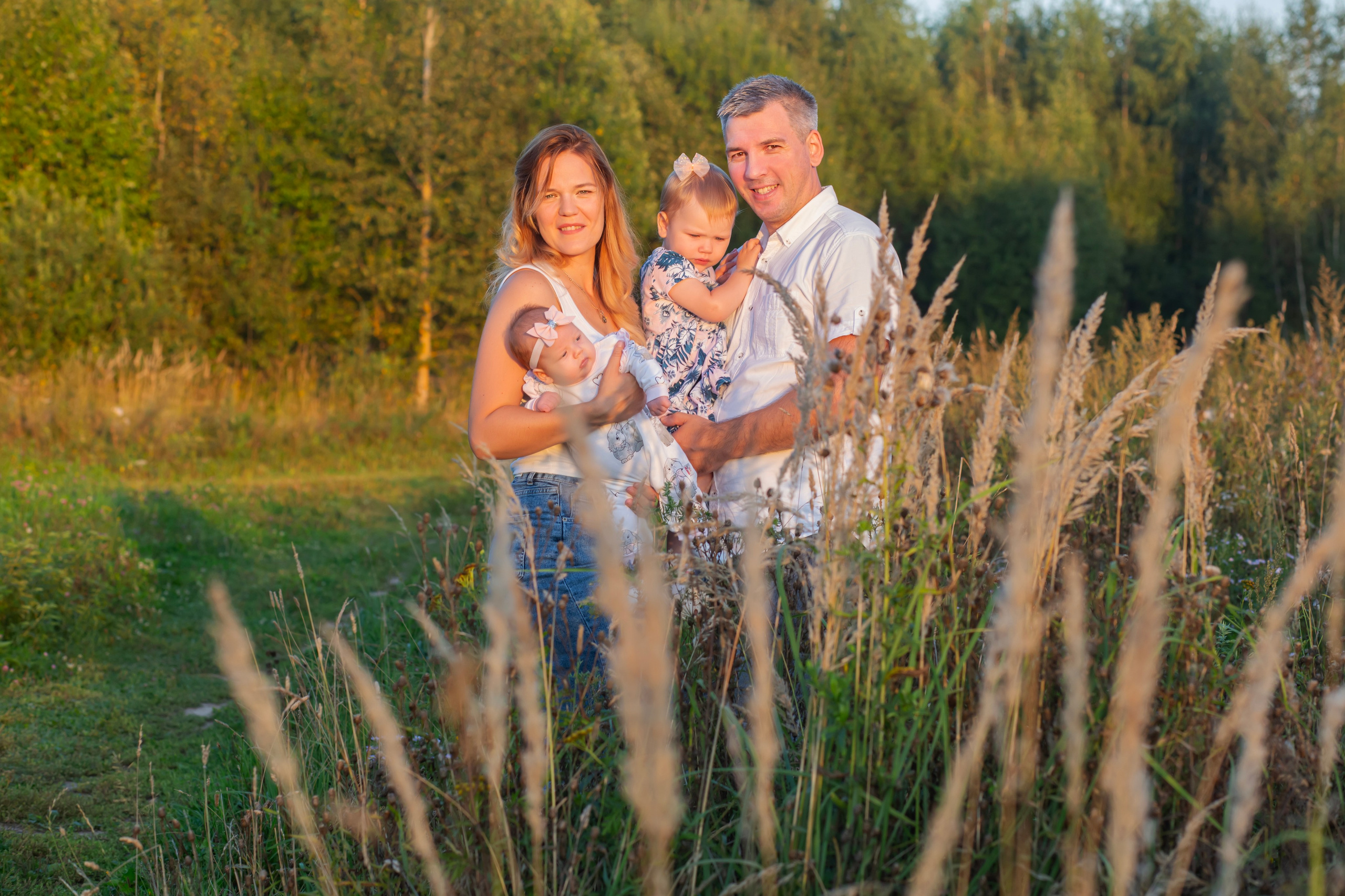 В поле…. Семейный и детский фотограф в Москве и МО — Александра