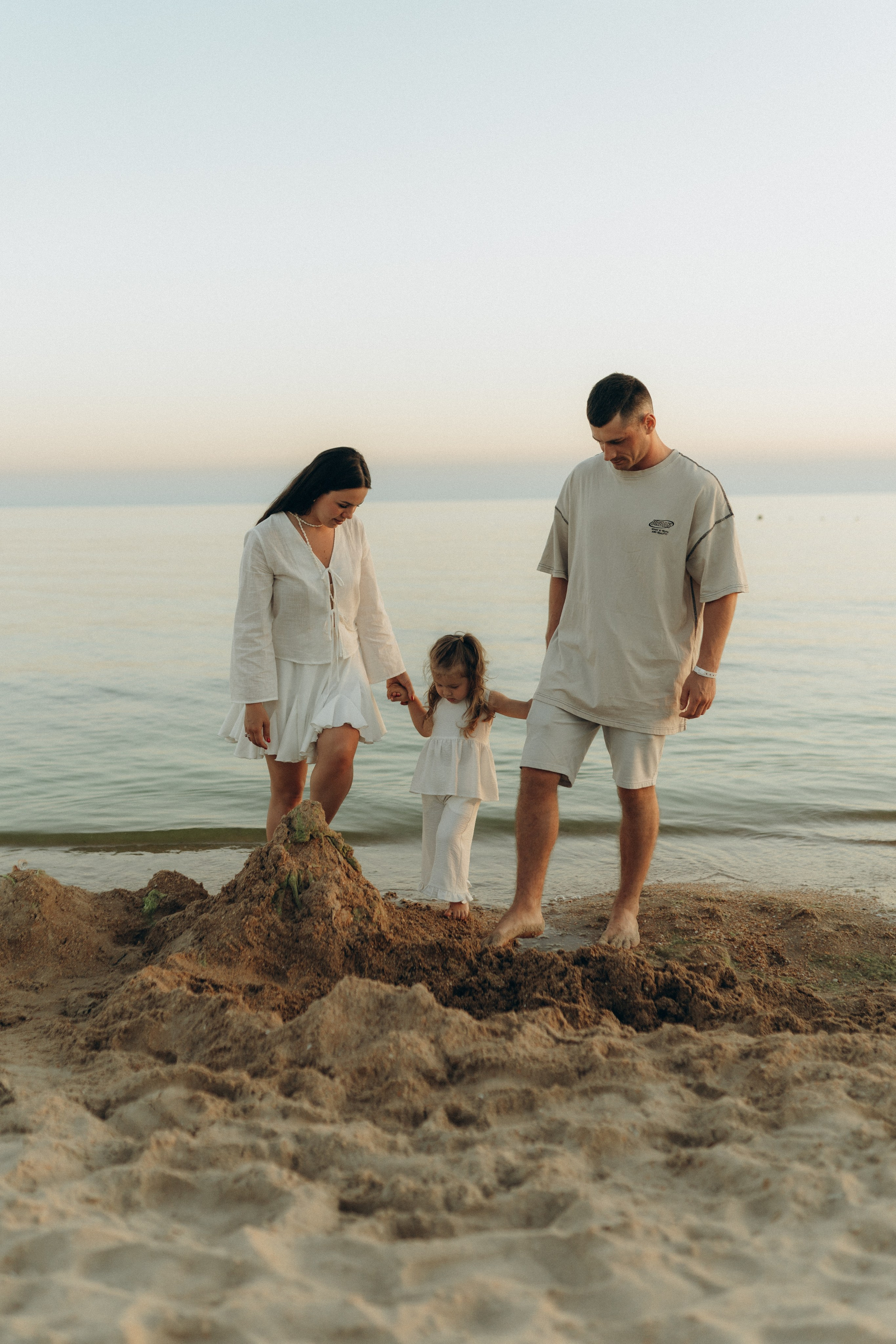 Приключения Аделины на море. Семейный lifestyle фотограф в Москве Рената Рафикова