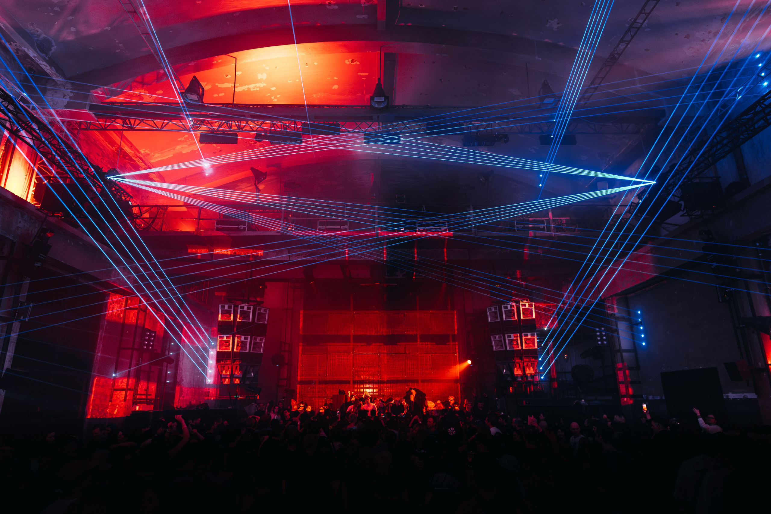 SICK YEARS, ARMA ╳ SILA SVETA. @tomrus: Рустам Шагиморданов — фотограф