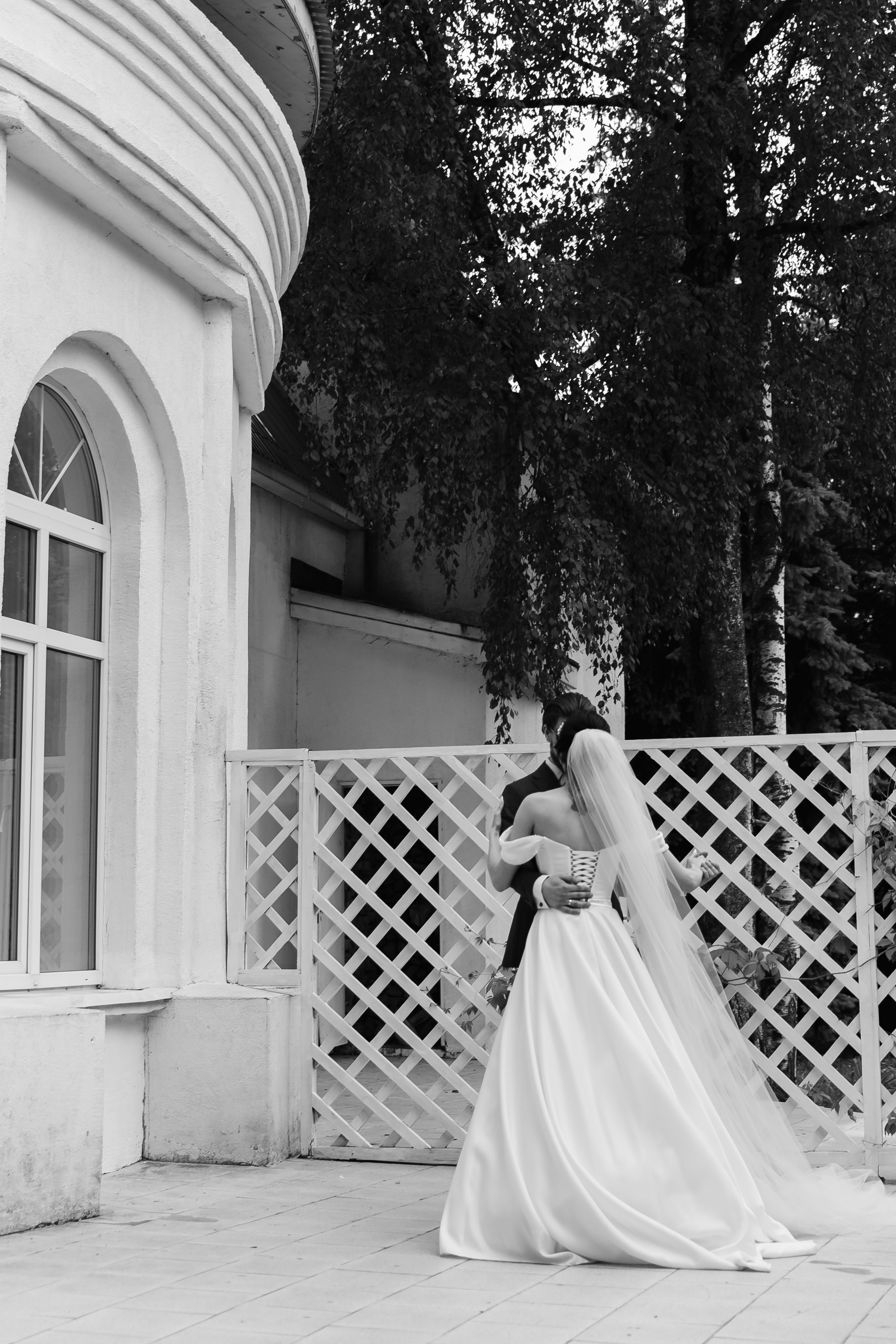 16.06.2024. RETOUCH-HOUSE