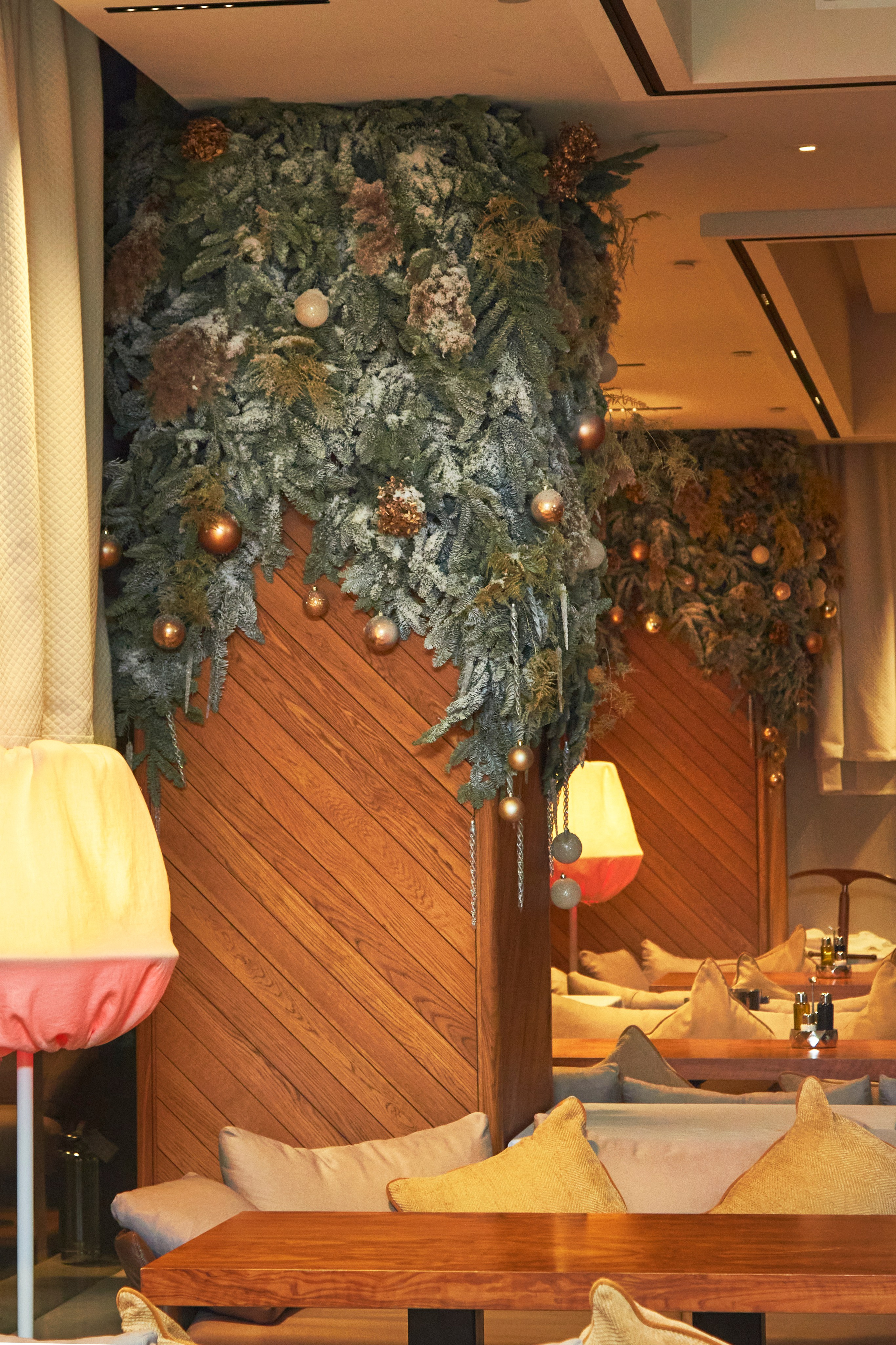 Selfie, luxery restaurant. Maria Poleshchuk, commercial photographer in Sydney