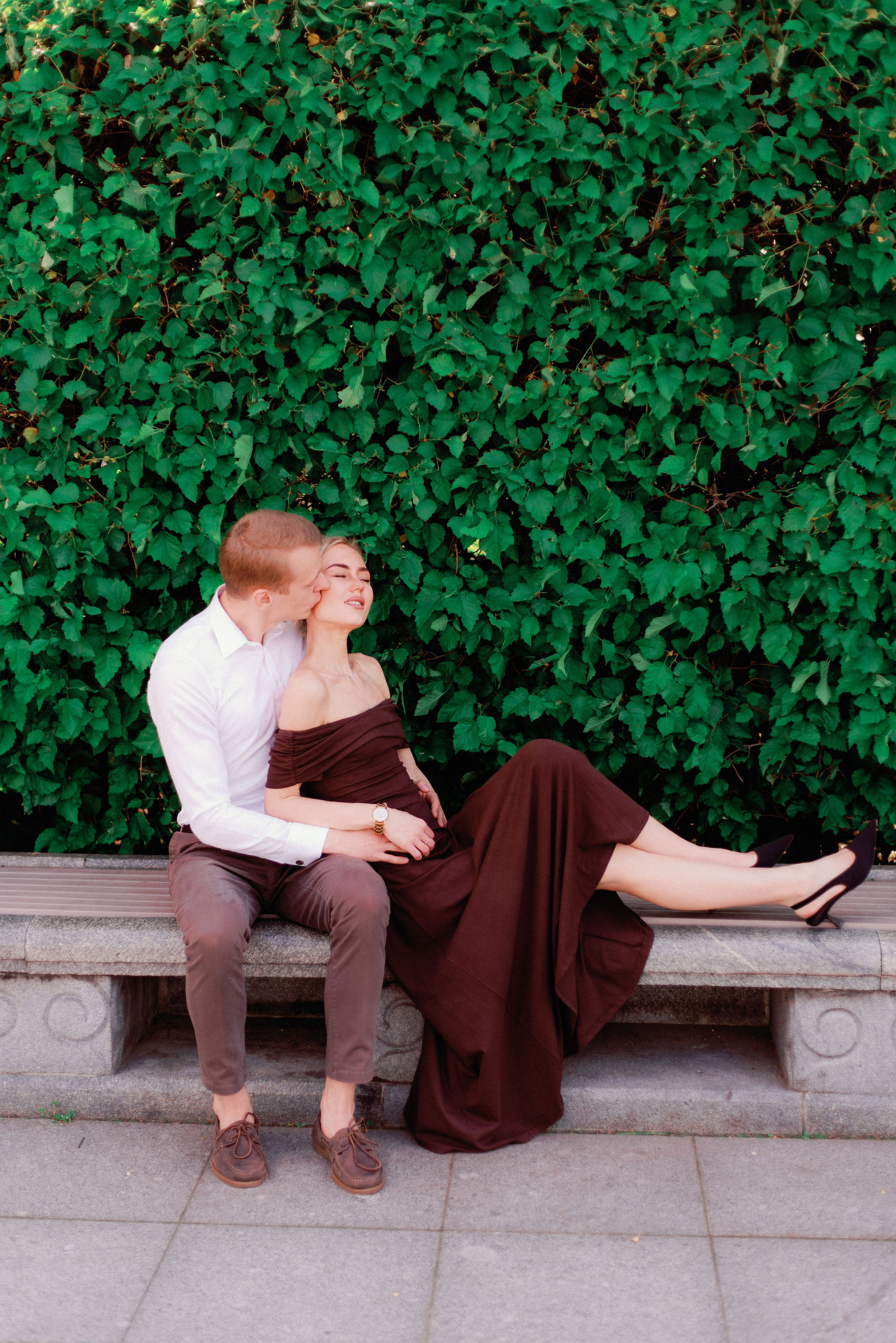 Весеняя лавстори прогулка в парке в Москве, фотограф в Москве