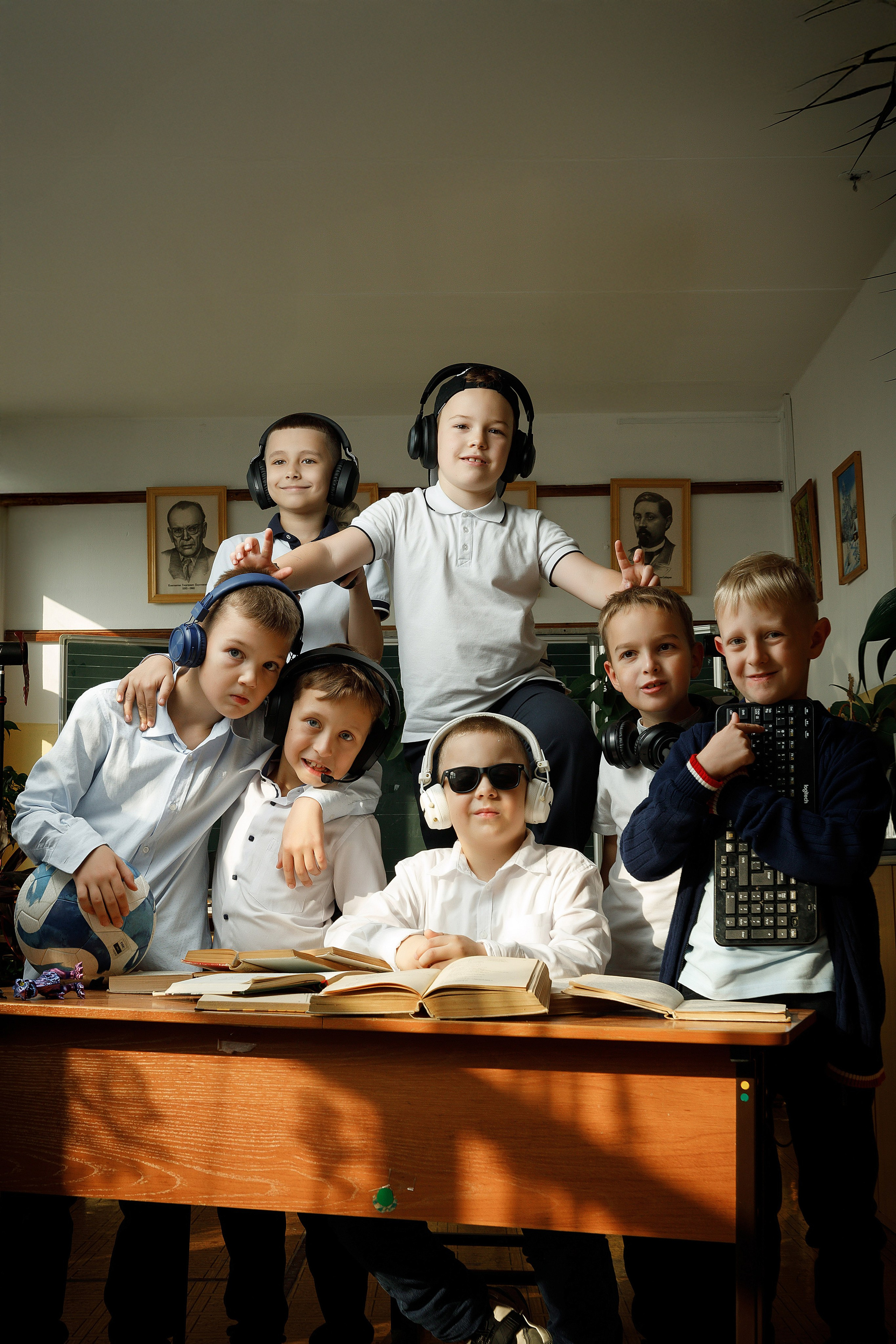 Фотосессия для 2-го класса шк 58. Photoalbum-vl.ru