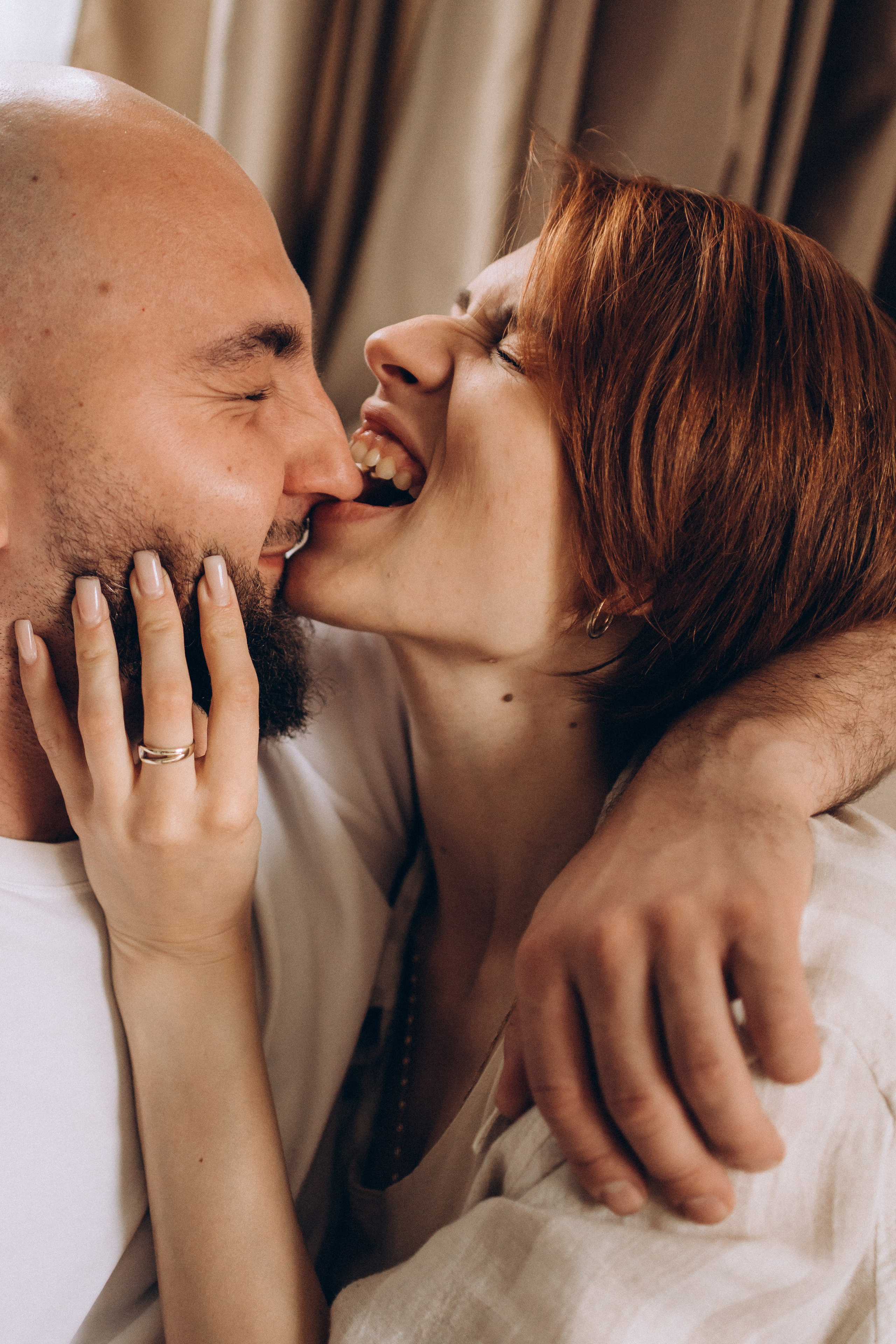 Фотосессия беременности с мужем дома. Семейный фотограф в Москве, Щелково, Фрязино _ Виктория Степанова