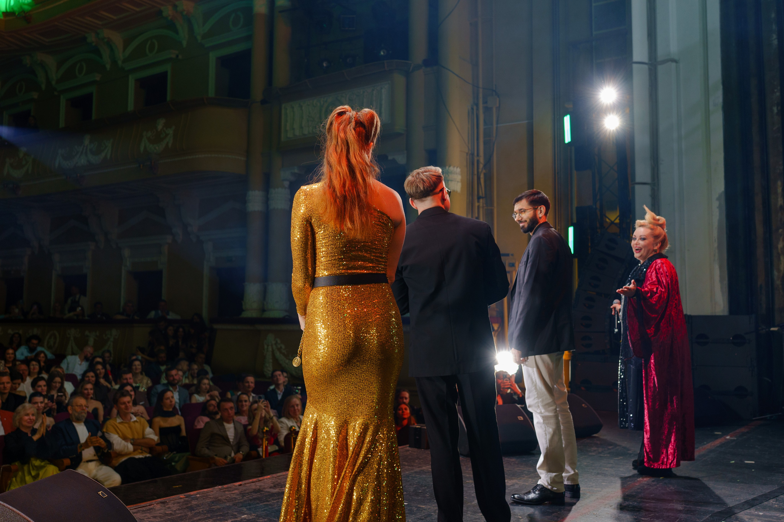 Фотограф репортажный на премию. Репортажный фотограф в Москве Саша Дружинина