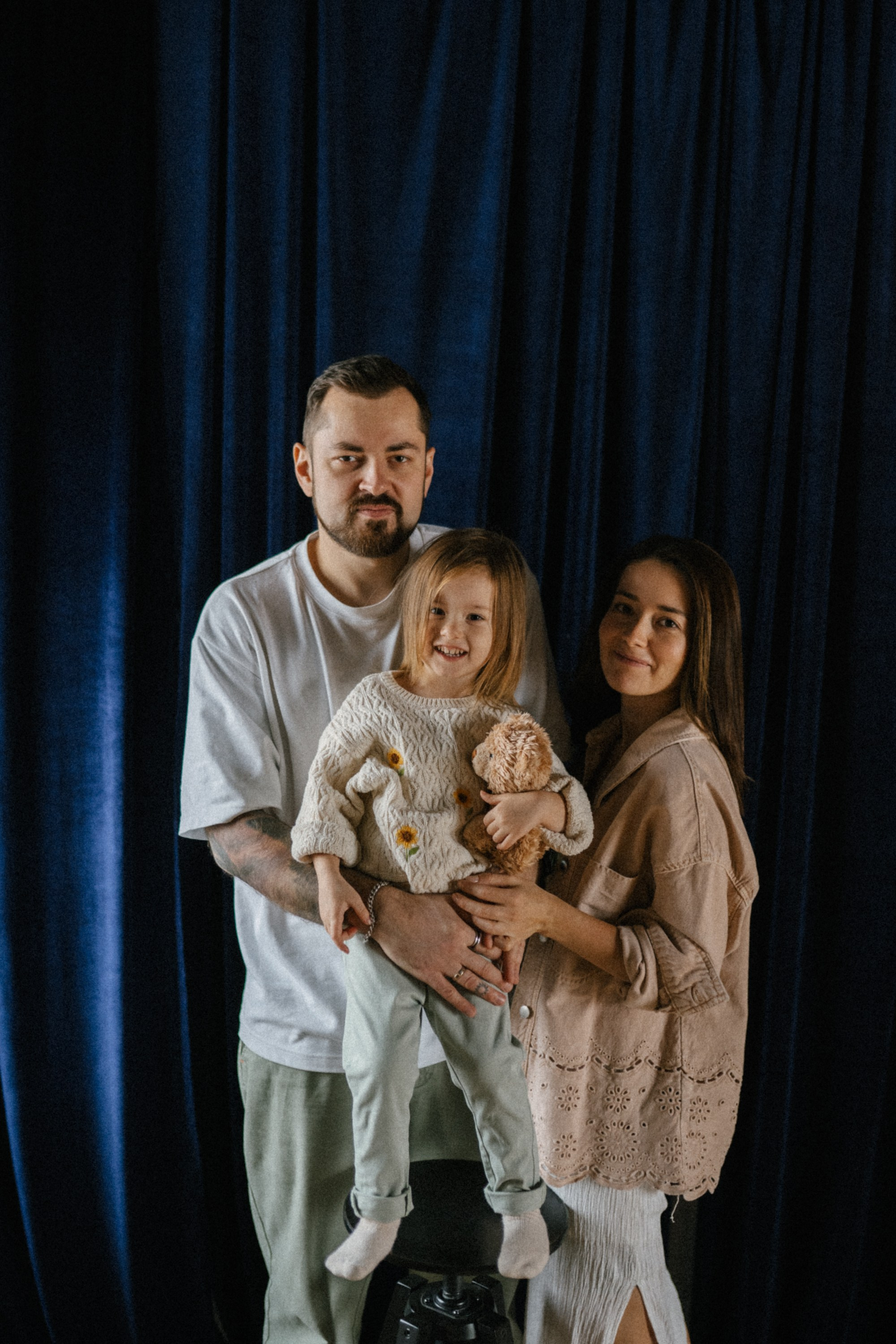 Семья: Лёша, Крис и Соня. Катя Сагалаева. Свадебный фотограф Новосибирск