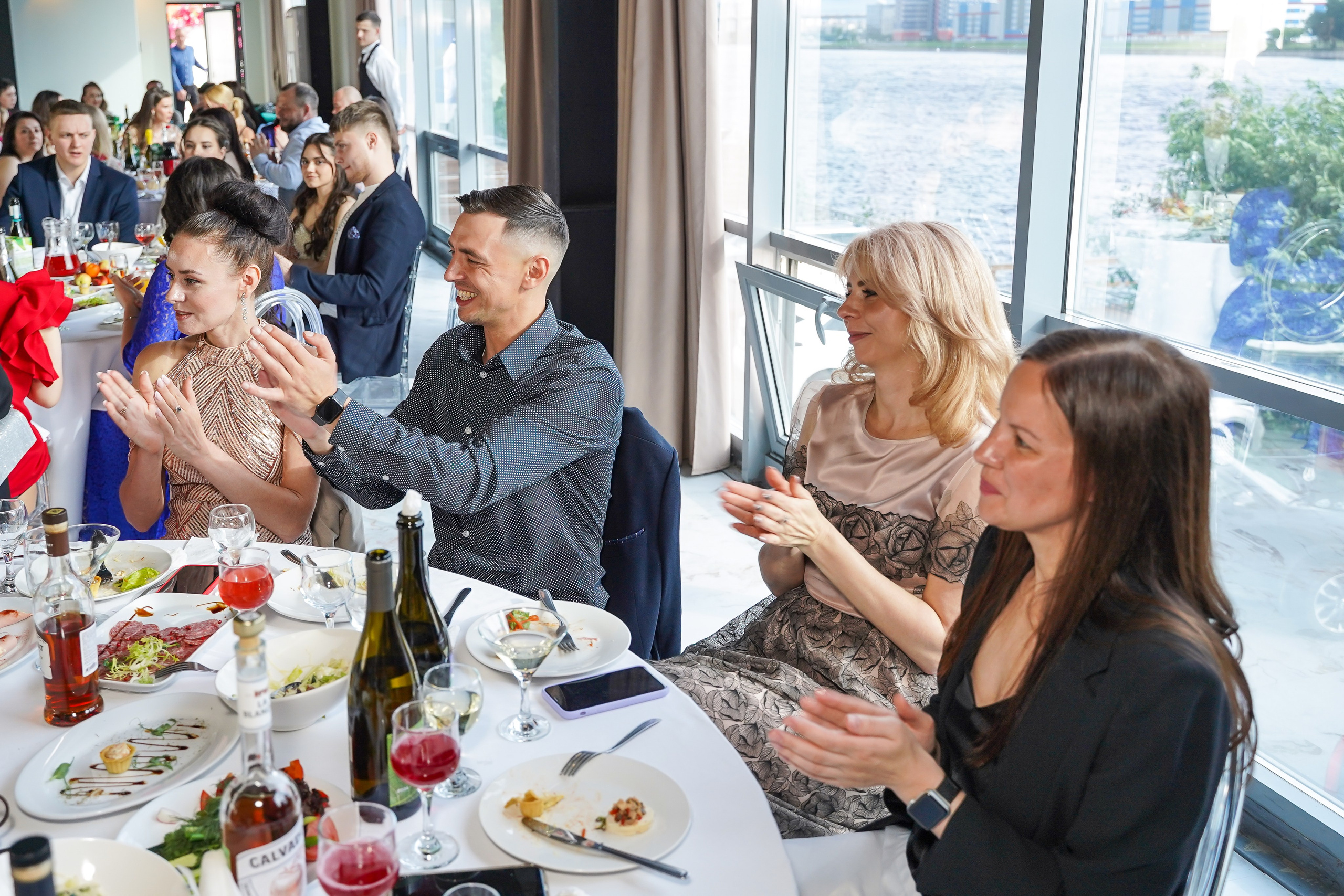 Выпускные. Репортажный фотограф и видеограф в Санкт-Петербурге