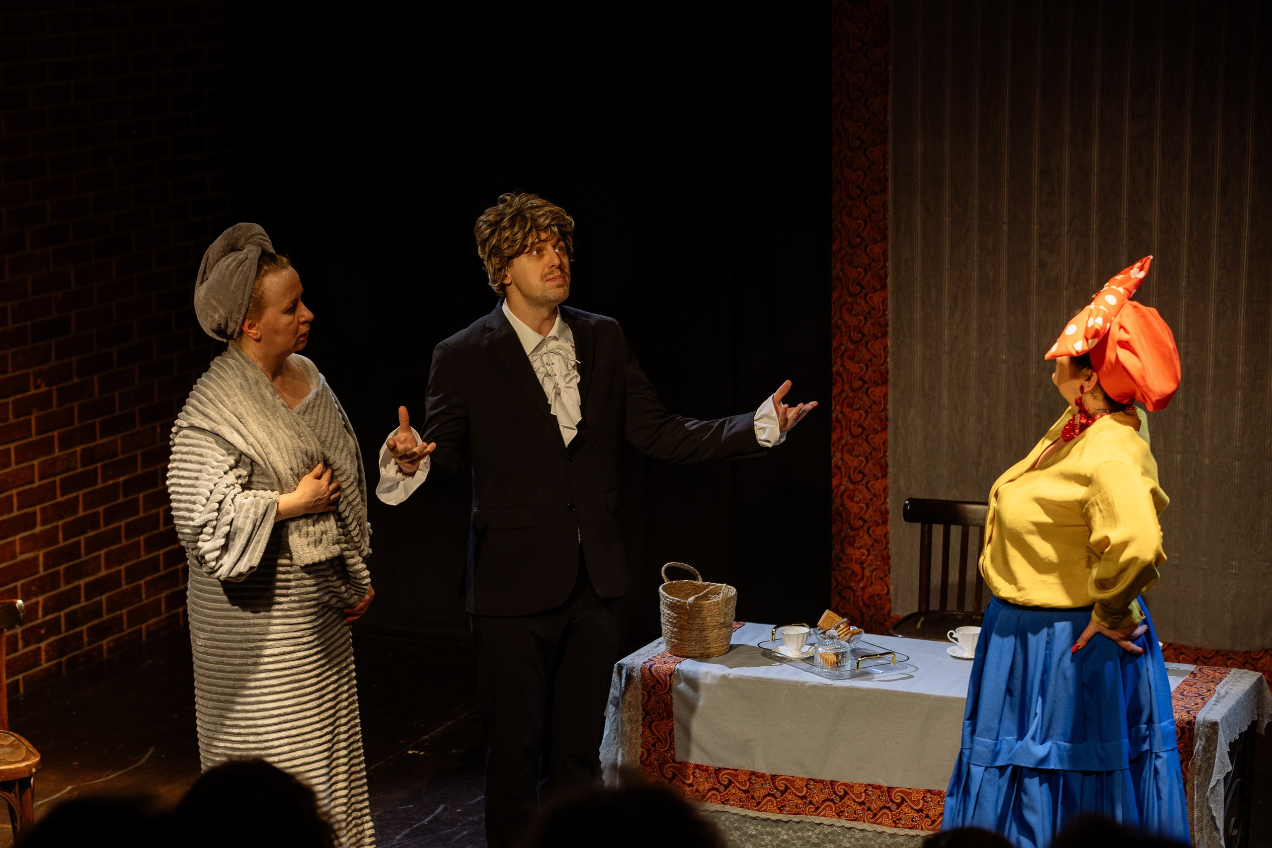 Театр Арт-Авеню _ Женитьба Бальзаминова. Фотограф Юлия Мальцева