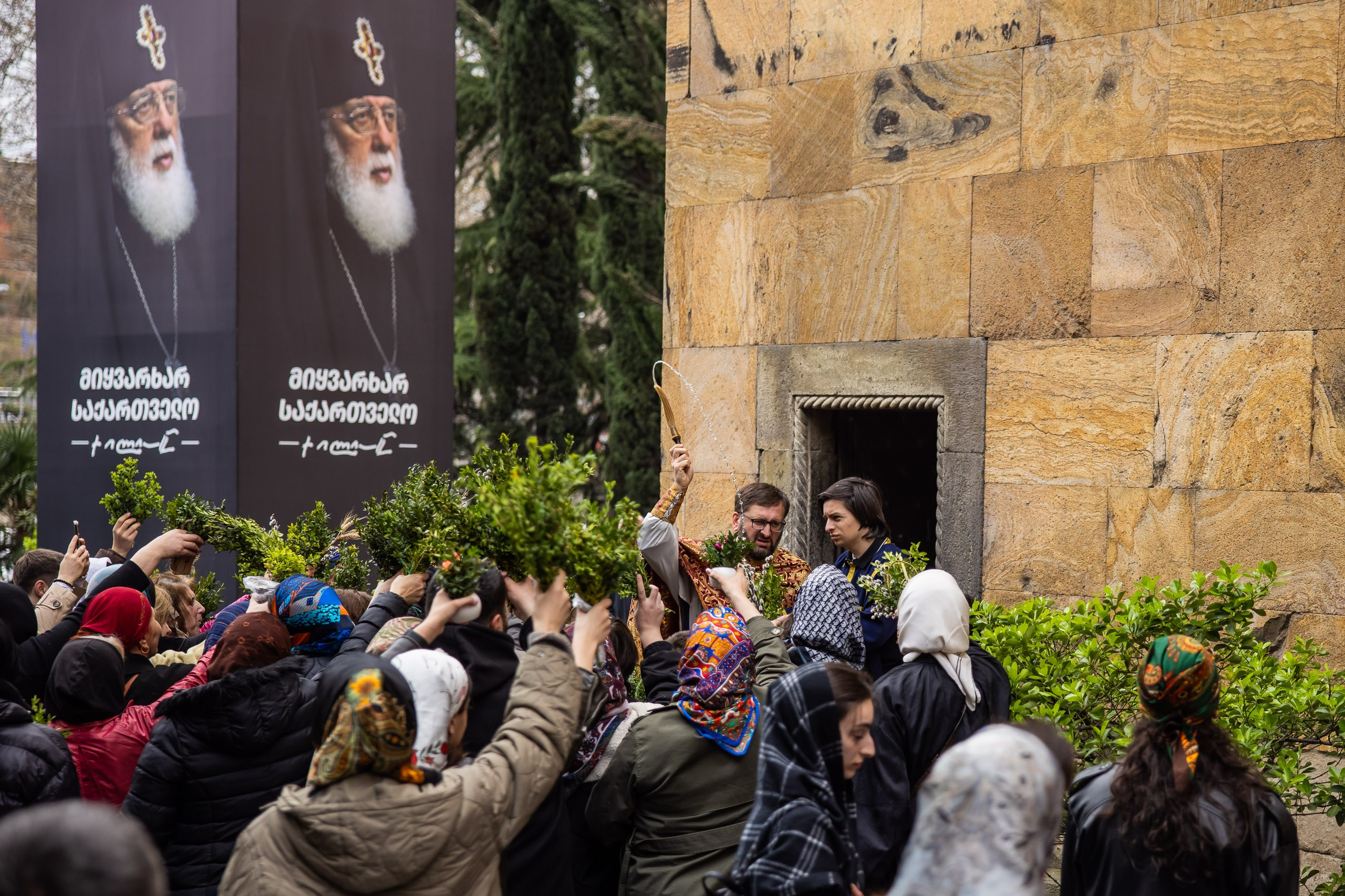 Вербное (Самшитовое) воскресенье в Грузии. Промышленный фотограф, фоторепортаж, Россия