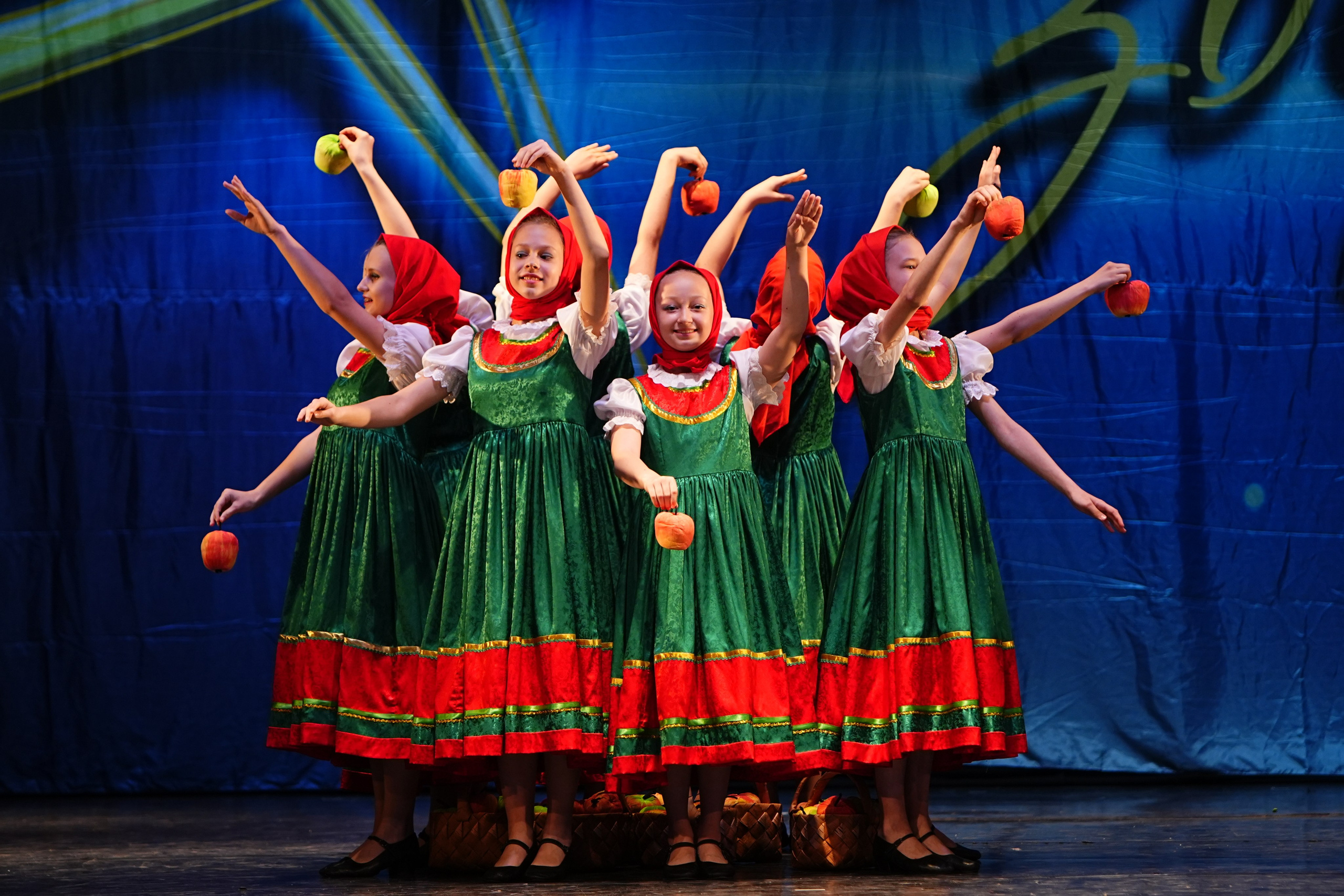 1 июня, г. Великий Новгород. Золотое яблочко