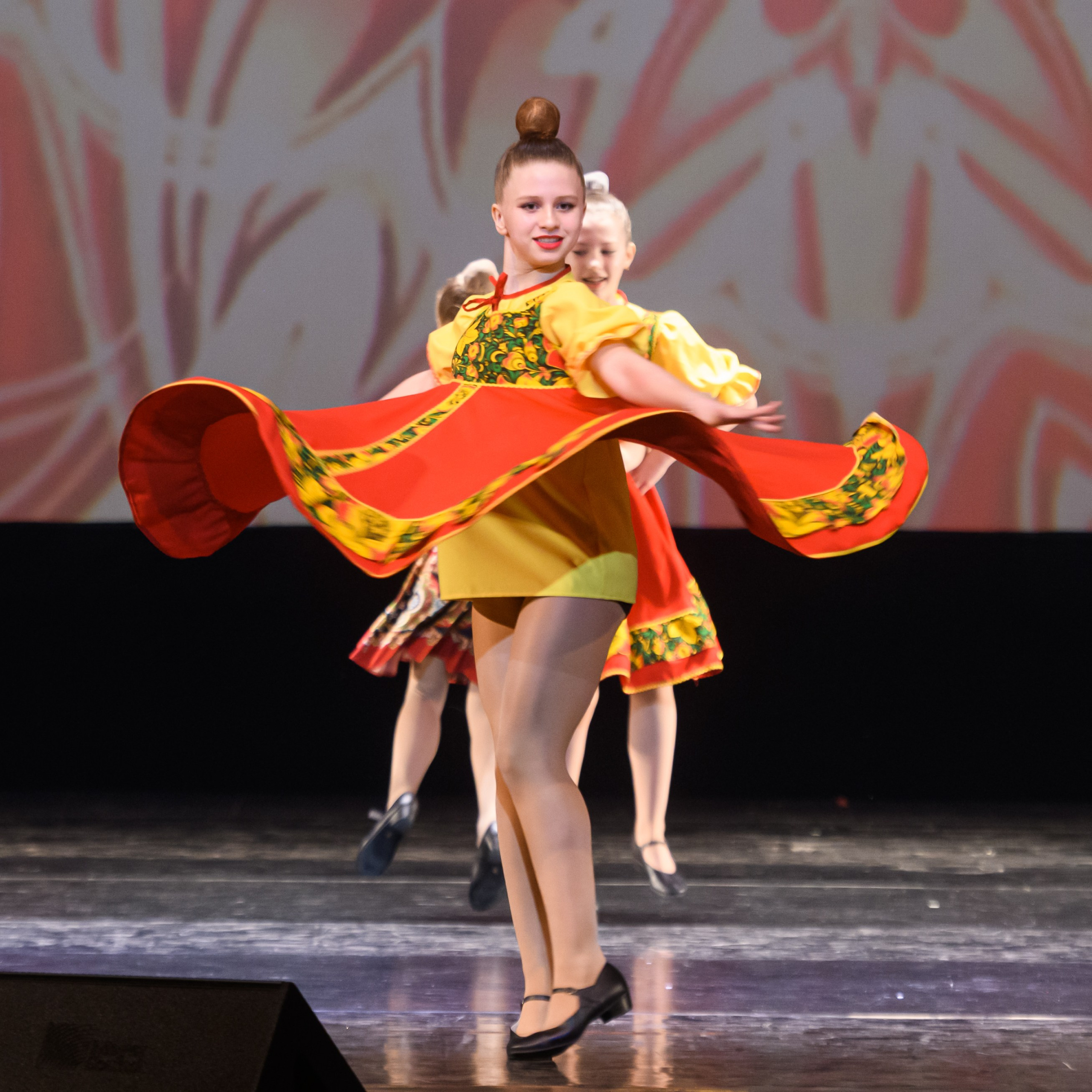 23 апреля, часть 2, БКЗ Октябрьский, г. Санкт-Петербург. Золотое яблочко