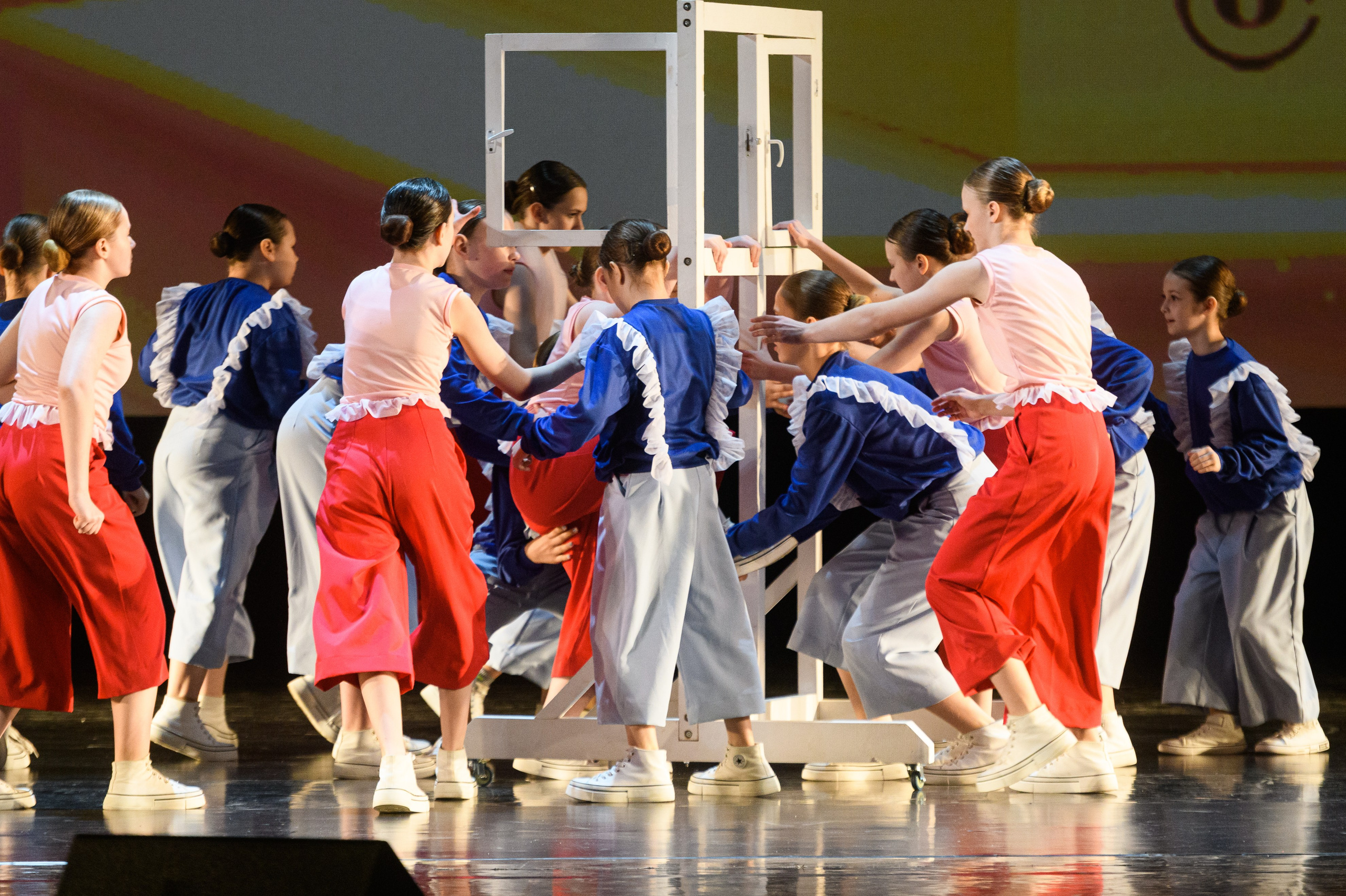 23 апреля, часть 1, БКЗ Октябрьский, г. Санкт-Петербург. Золотое яблочко