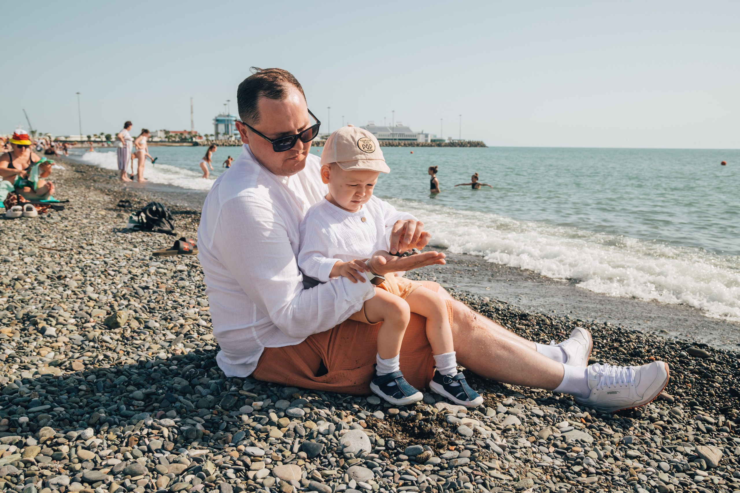 Дима, Ляйсан и Миша на Ривьере (Май 2025 г.). Фотограф Сочи, Адлер, Красная Поляна — Вероника Радченко