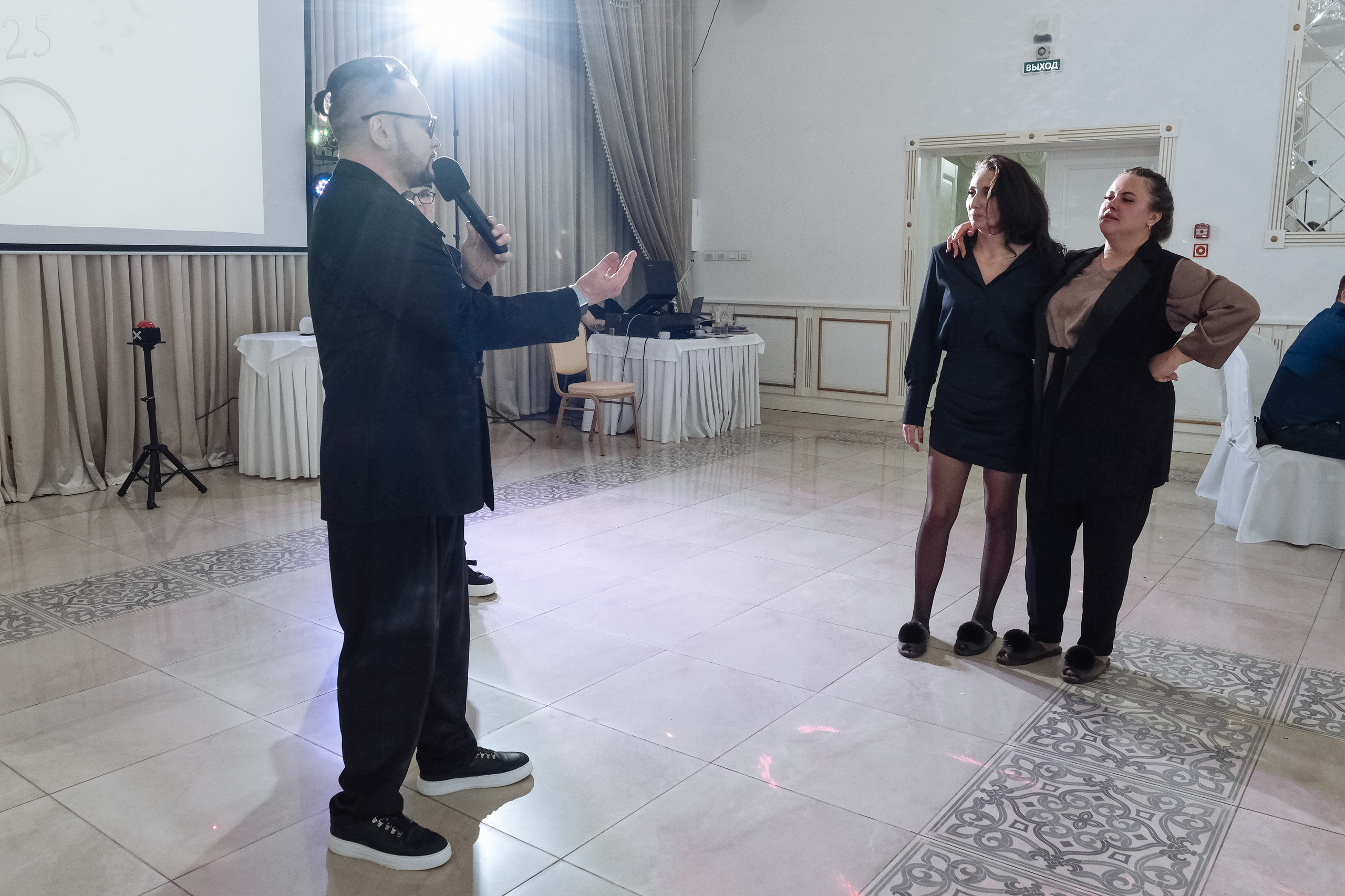 Сергей и Евгения_свадебная фотосессия в Версале. Свадебный фотограф в Челябинске Сырчикова Наталья