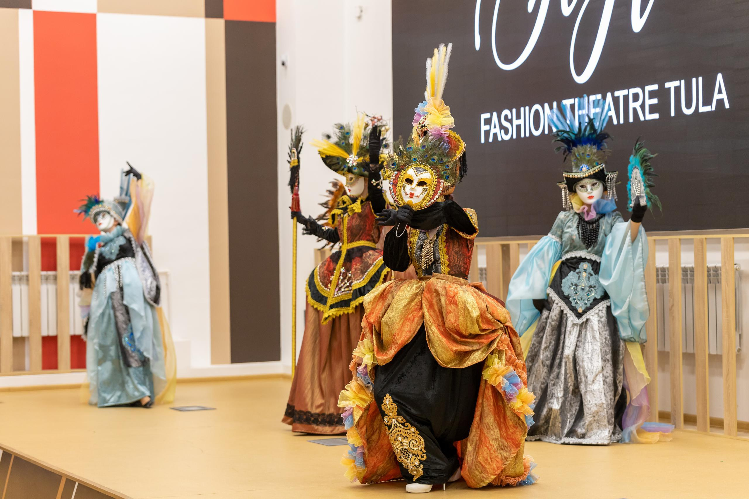 Репортаж 70-200 f2.8 Tamron g2. Показ театр моды «Стиль» («Style» город Тула). Фотограф в Туле Крупский АнДРей. Фотостудия «КАДР71» в Туле