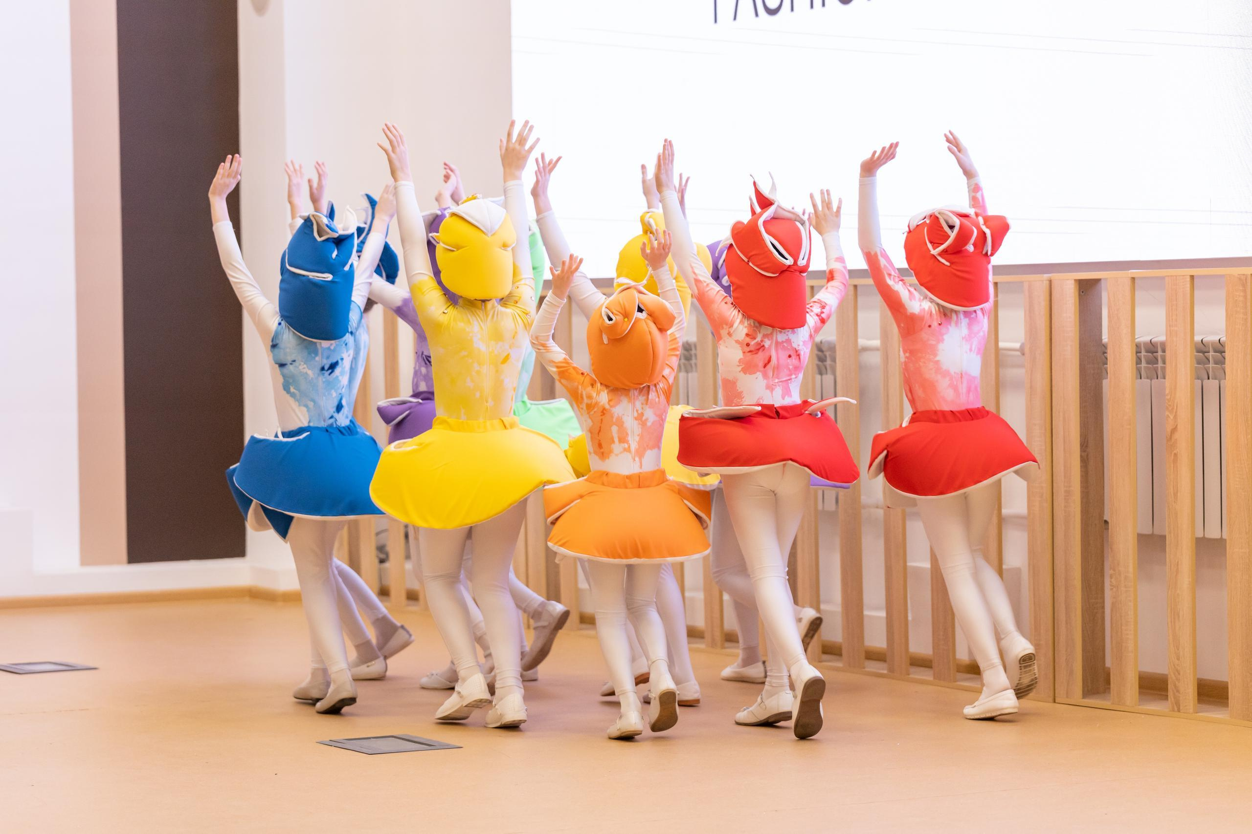 Репортаж 70-200 f2.8 Tamron g2. Показ театр моды «Стиль» («Style» город Тула). Фотограф в Туле Крупский АнДРей. Фотостудия «КАДР71» в Туле