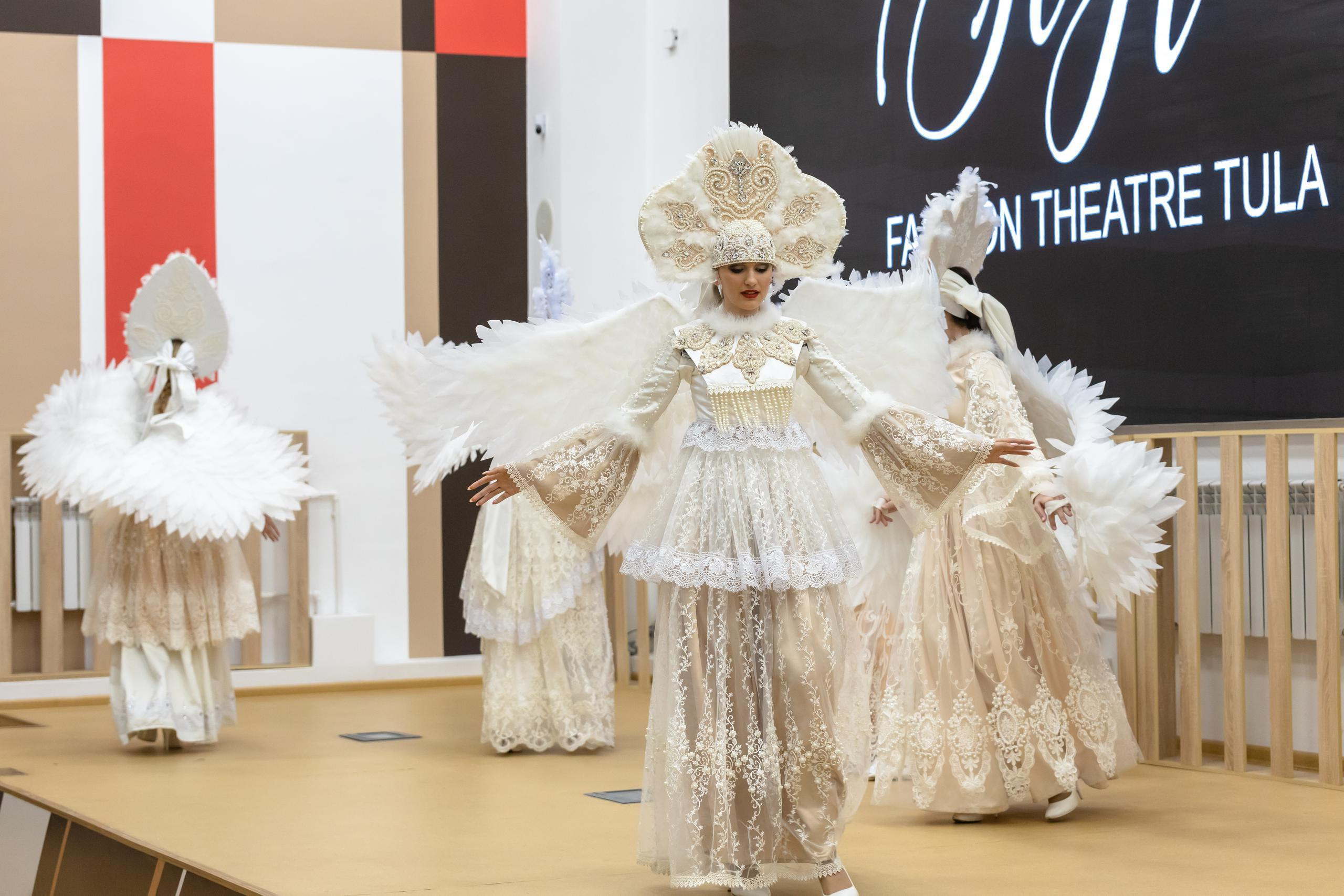 Репортаж 70-200 f2.8 Tamron g2. Показ театр моды «Стиль» («Style» город Тула). Фотограф в Туле Крупский АнДРей. Фотостудия «КАДР71» в Туле