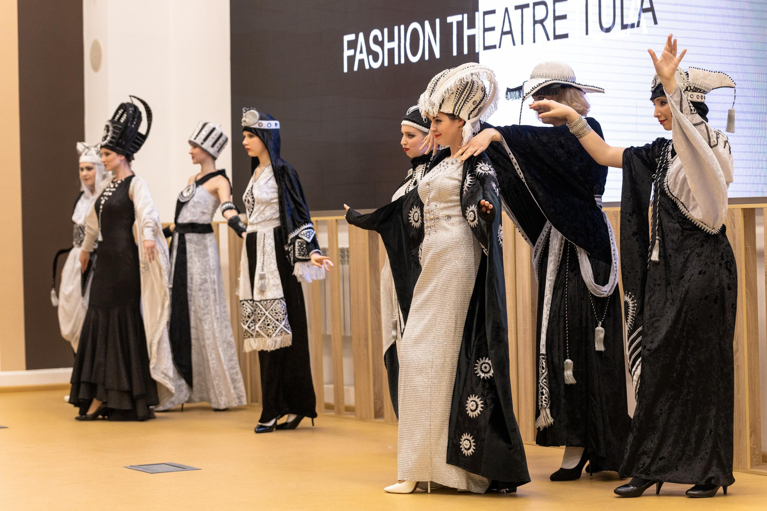 Репортаж 70-200 f2.8 Tamron g2. Показ театр моды «Стиль» («Style» город Тула). Фотограф в Туле Крупский АнДРей. Фотостудия «КАДР71» в Туле