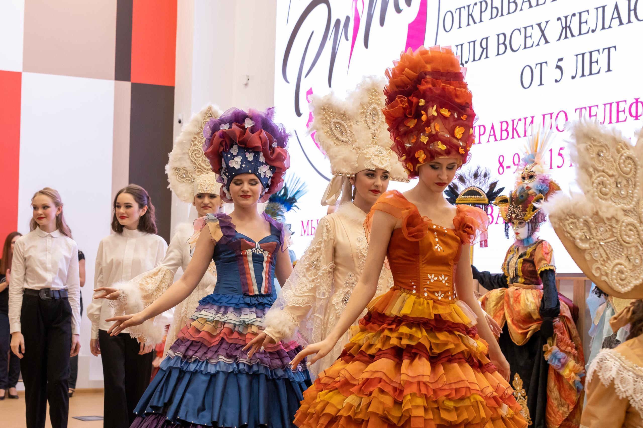 Репортаж 70-200 f2.8 Tamron g2. Показ театр моды «Стиль» («Style» город Тула). Фотограф в Туле Крупский АнДРей. Фотостудия «КАДР71» в Туле